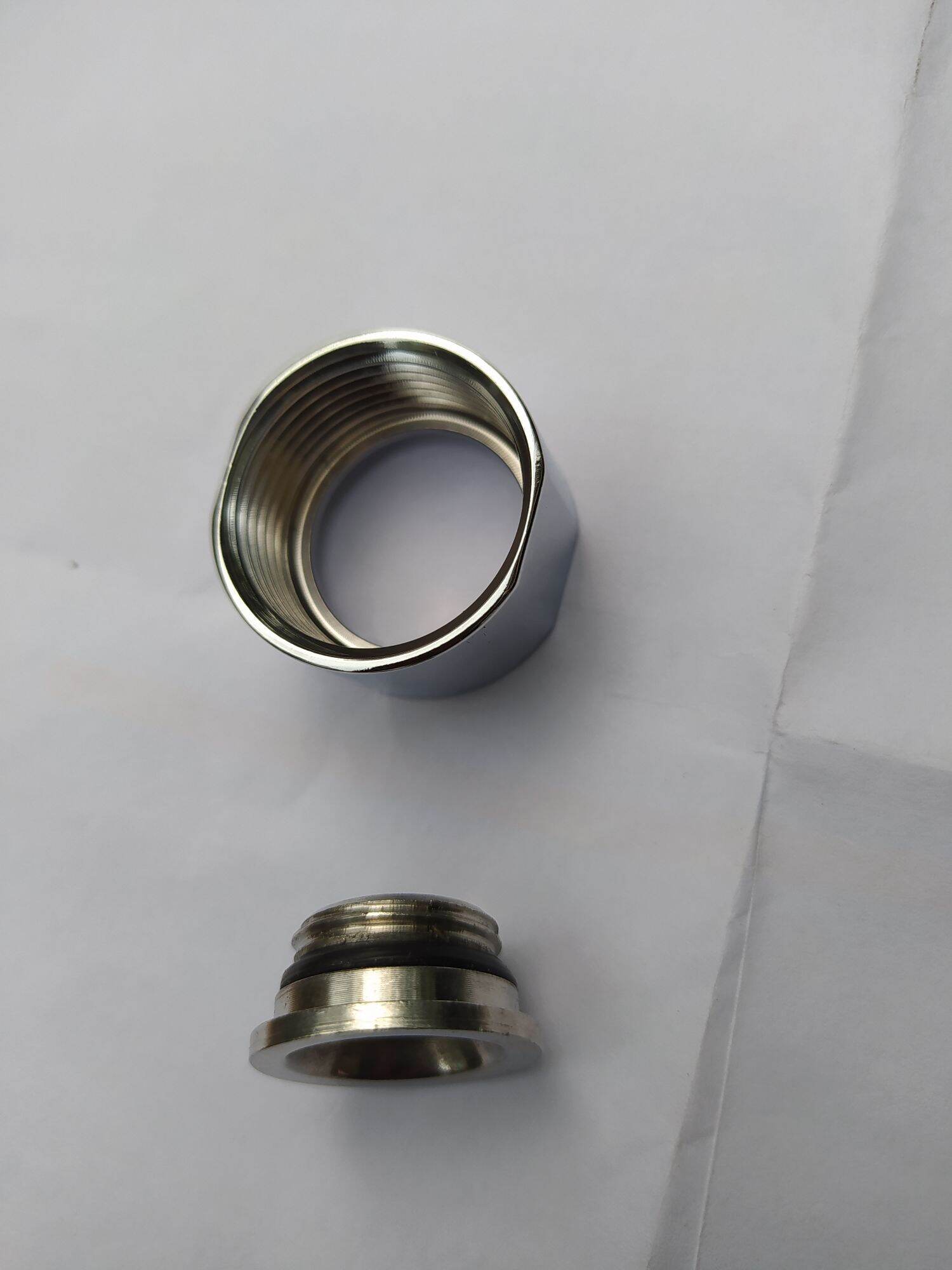 Ốc chân cần sen cây
