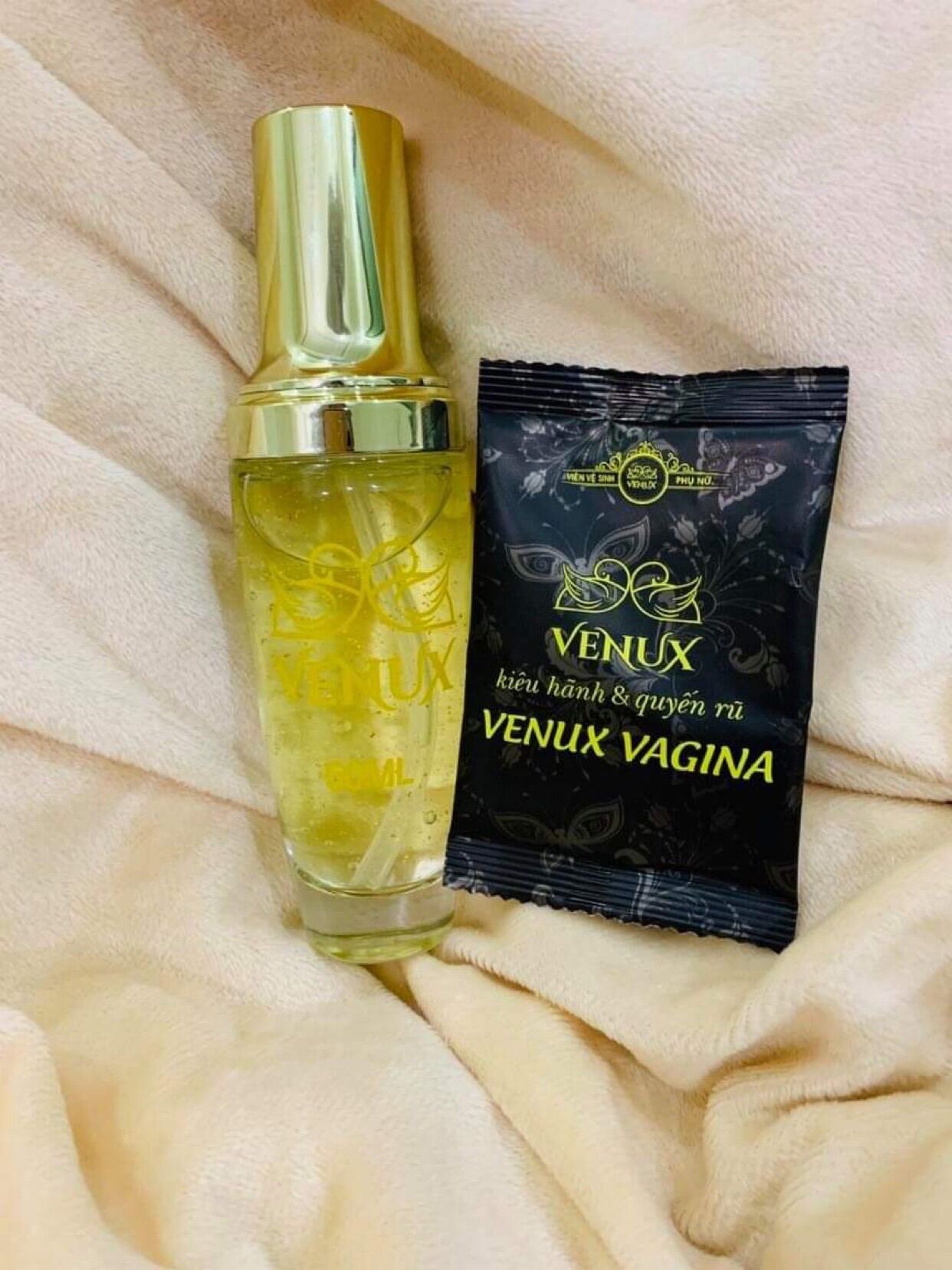 combo hồng thơm, se khít của VENUX