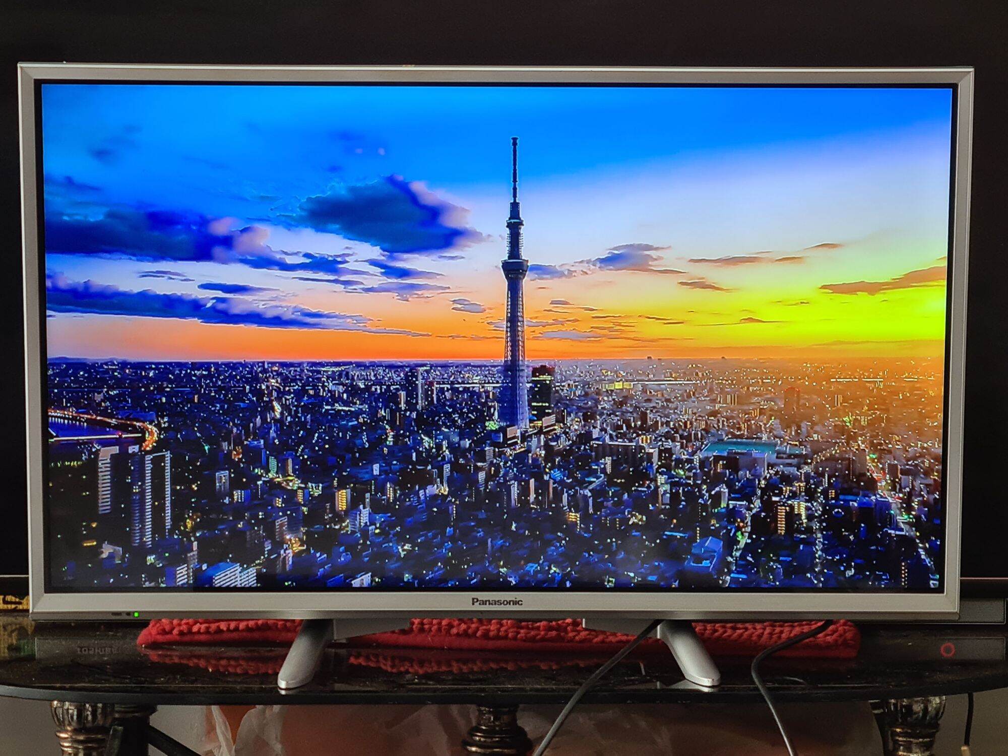 Smart tivi wifi 32 inch Panasonic