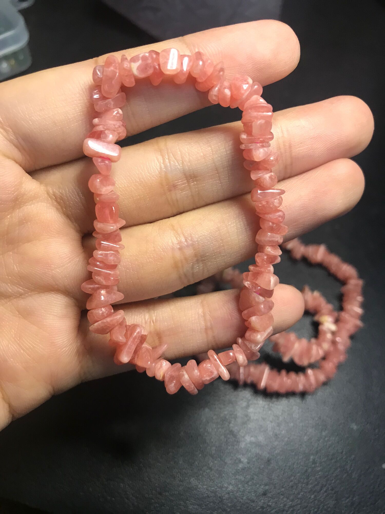 Vòng đá  Rodochrosite- đá đào hoa hạt dạng thô, chất đá đẹp