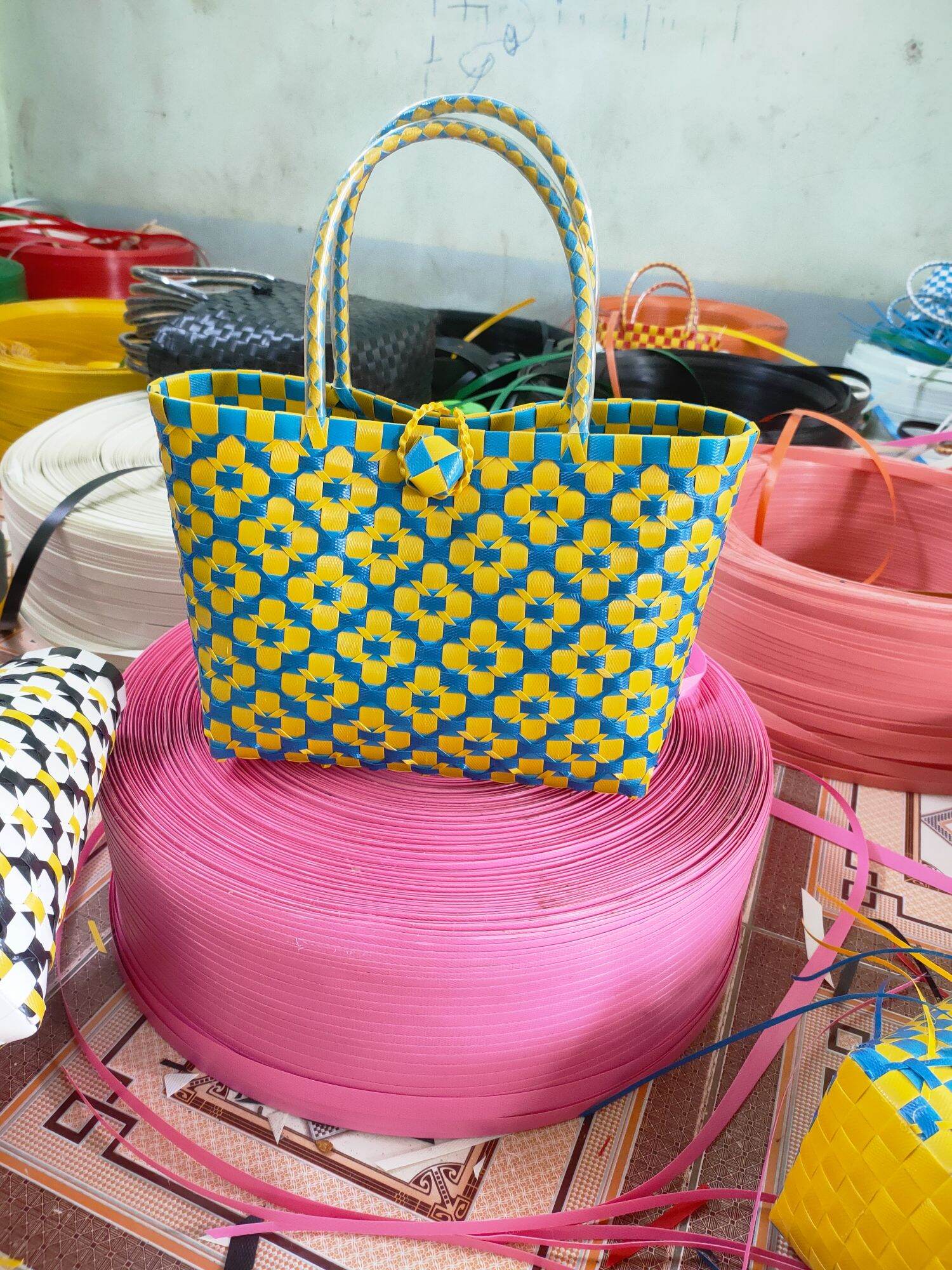 giỏ xách đan tay, giỏ hoa mai đan thủ công size 25cm size trung