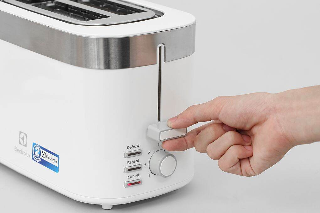 Máy nướng bánh mì Electrolux E2TS1-100W