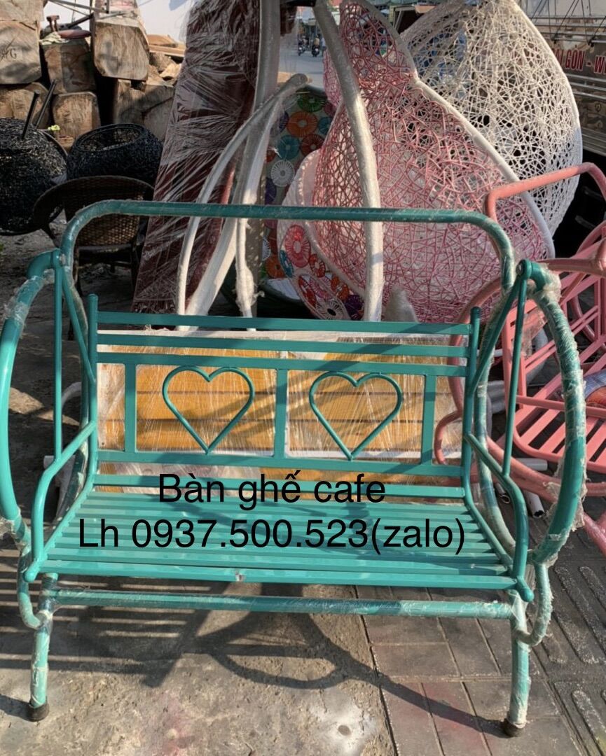Ghế xích đu sắt thư giãn