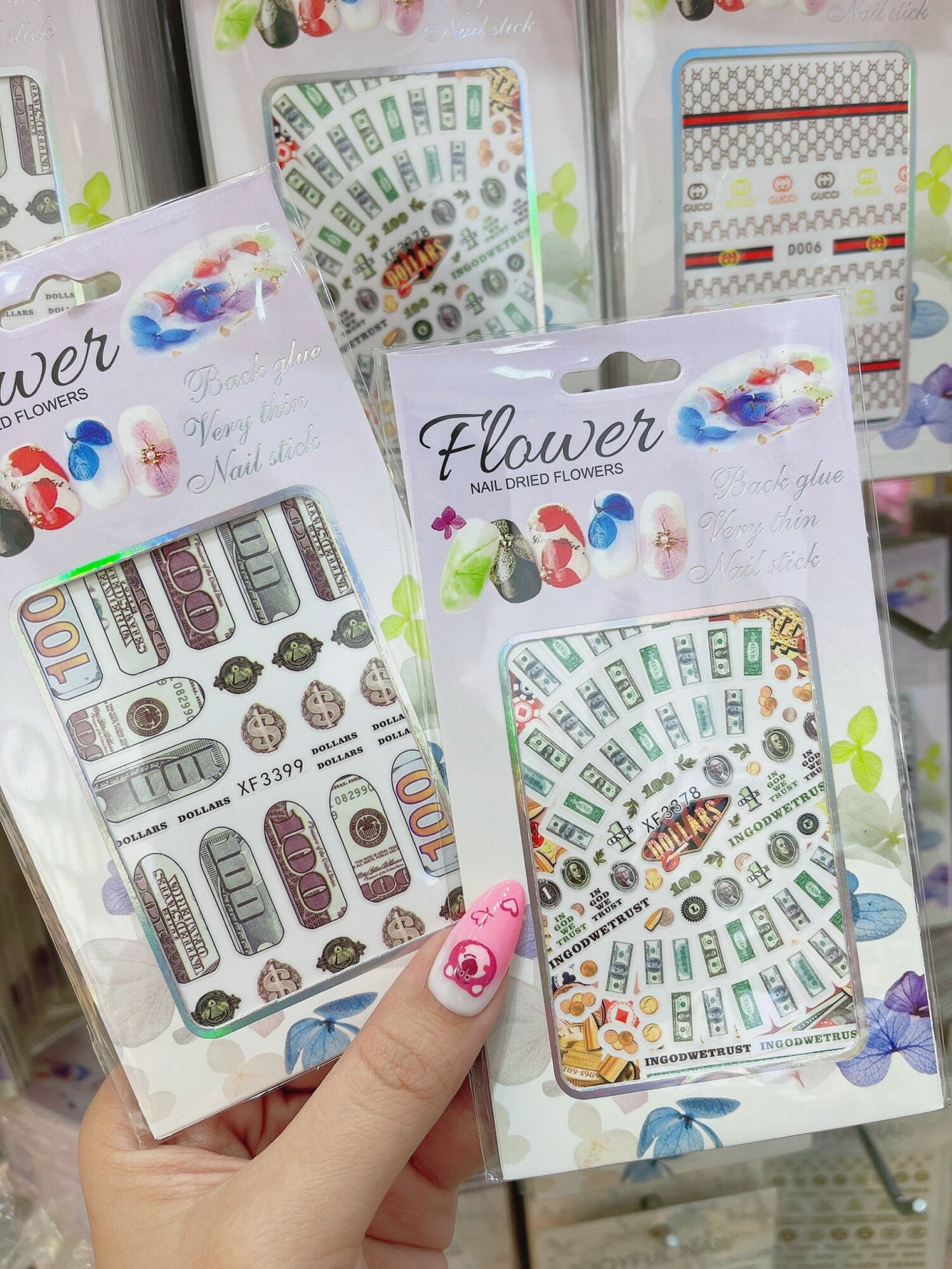 STICKER THƯƠNG HIỆU 13k/2Tấm