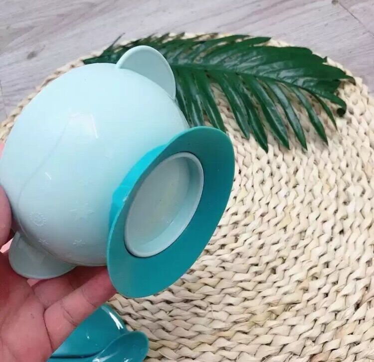 Bộ bát ăn dặm chống đổ kèm thìa cho bé