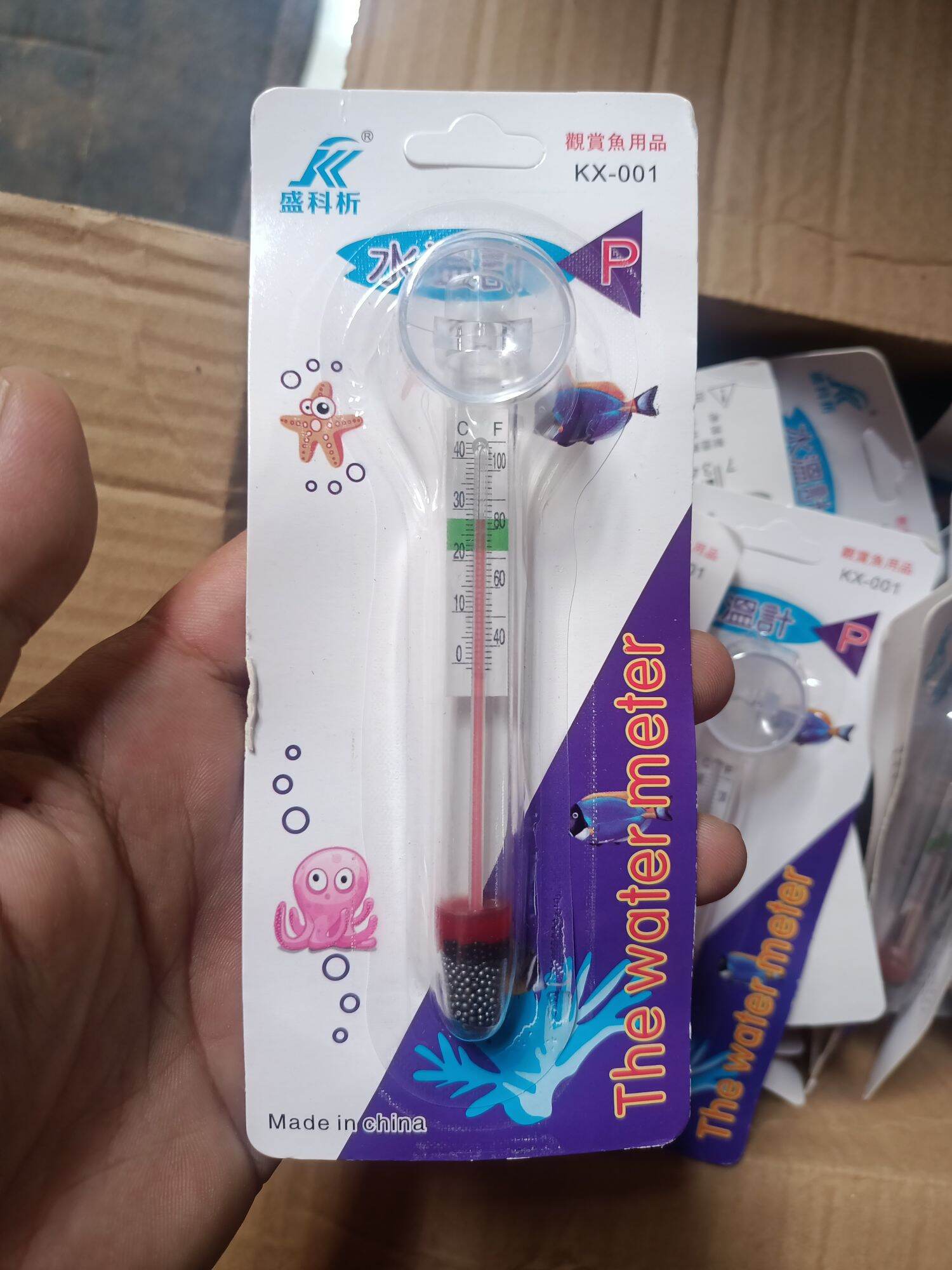 Nhiệt kế đo nhiệt độ hồ cá
