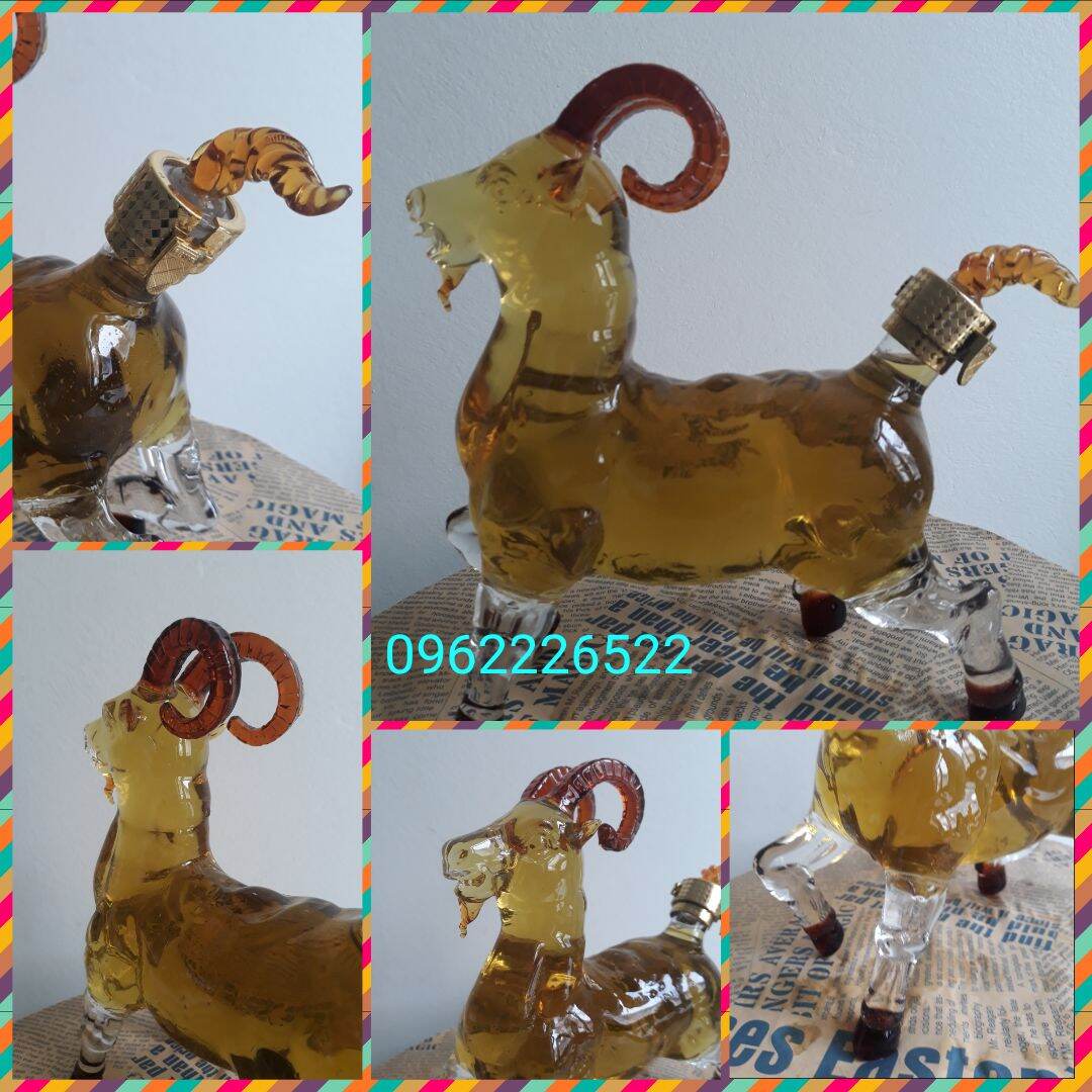 Bình đựng rượu hình con dê