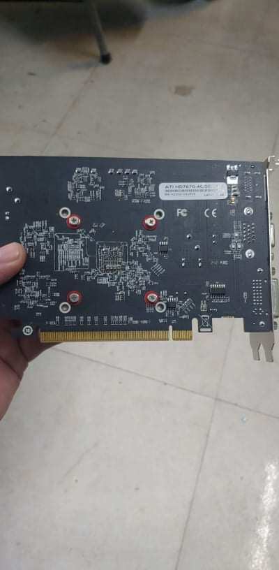 vga hd7670 ddr5 4gb
