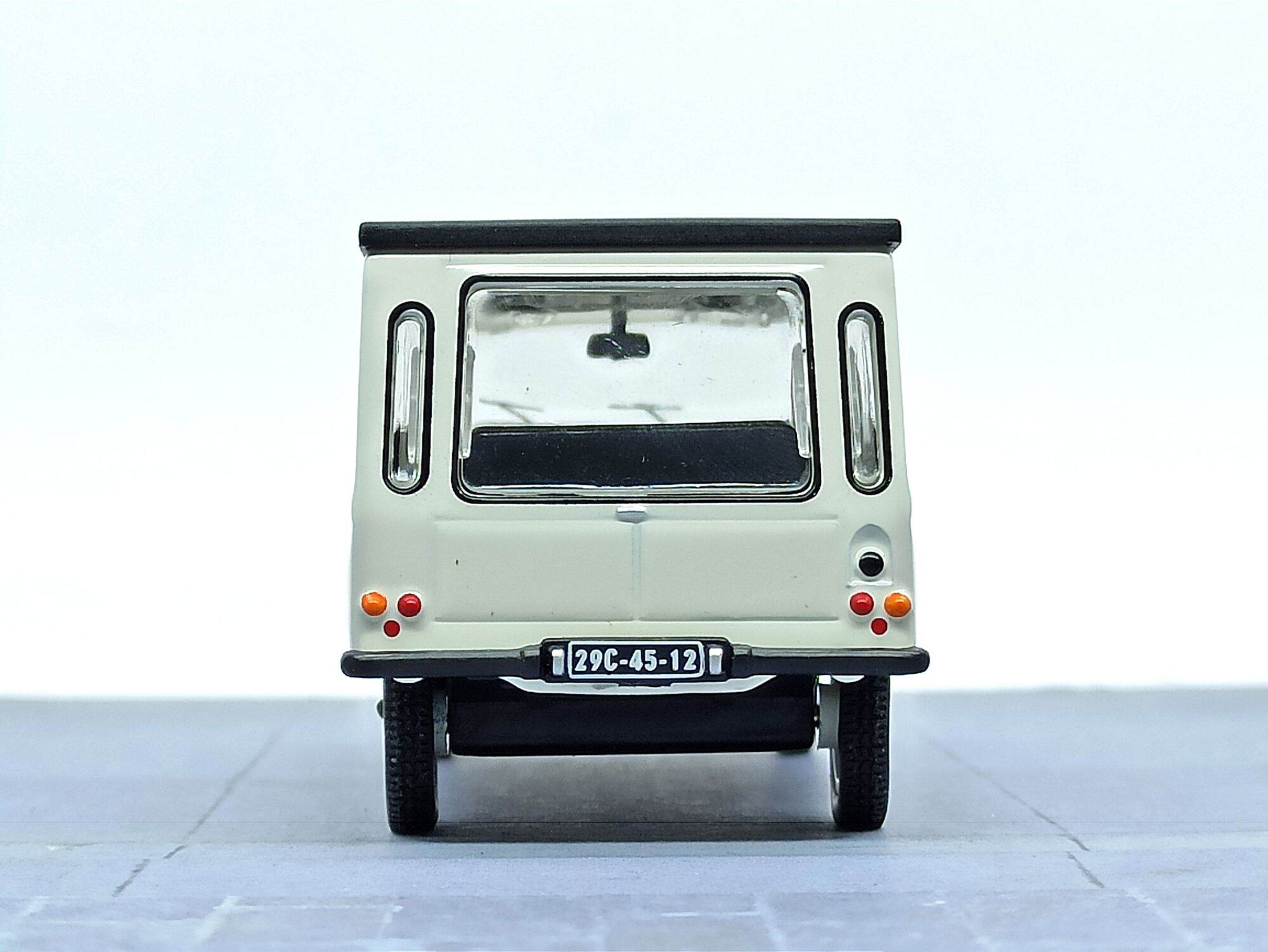 Mô hình xe Citroen La Dalat tỷ lệ 1/43