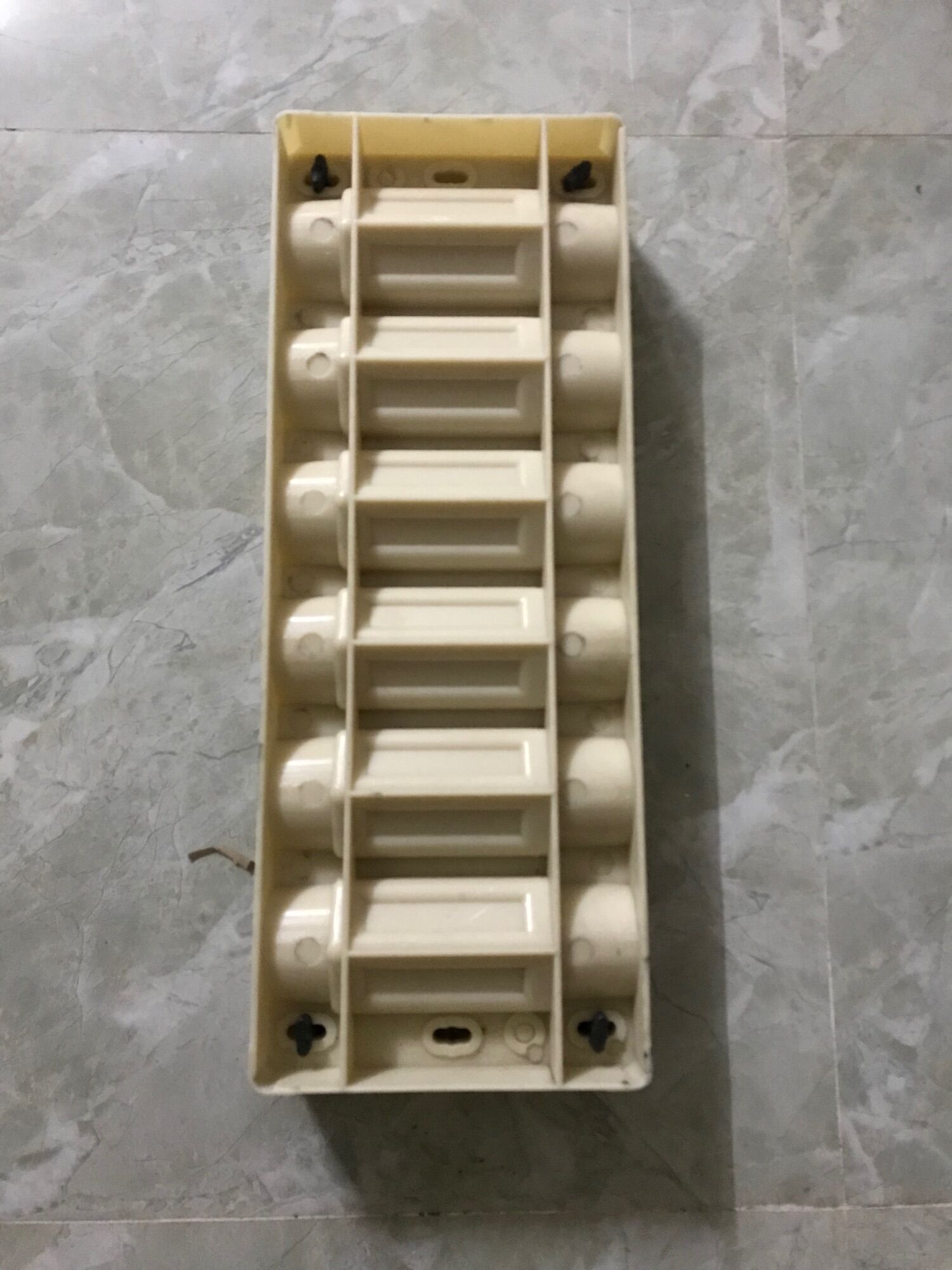 Khuôn Nối Cột Hàng Rào 6 Đốt