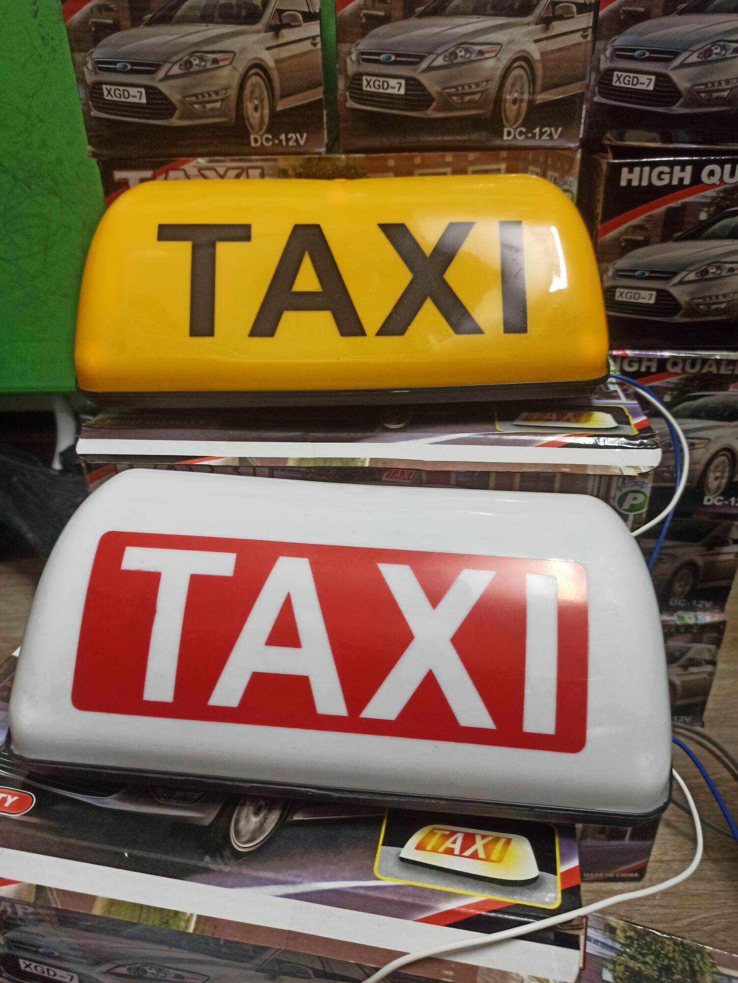 Sỉ hộp đèn mào taxi đế nam châm siêu chắc có đèn 12V