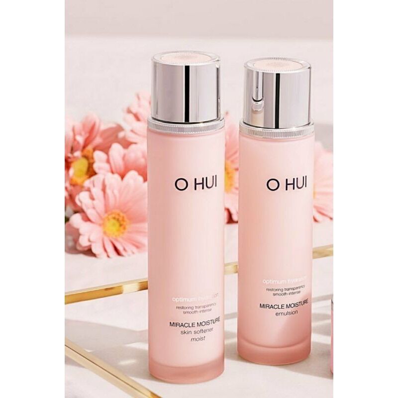Nước hoa hồng dưỡng ẩm cho da khô OHUI Miracle Moisture Skin Softener Moist 150ml