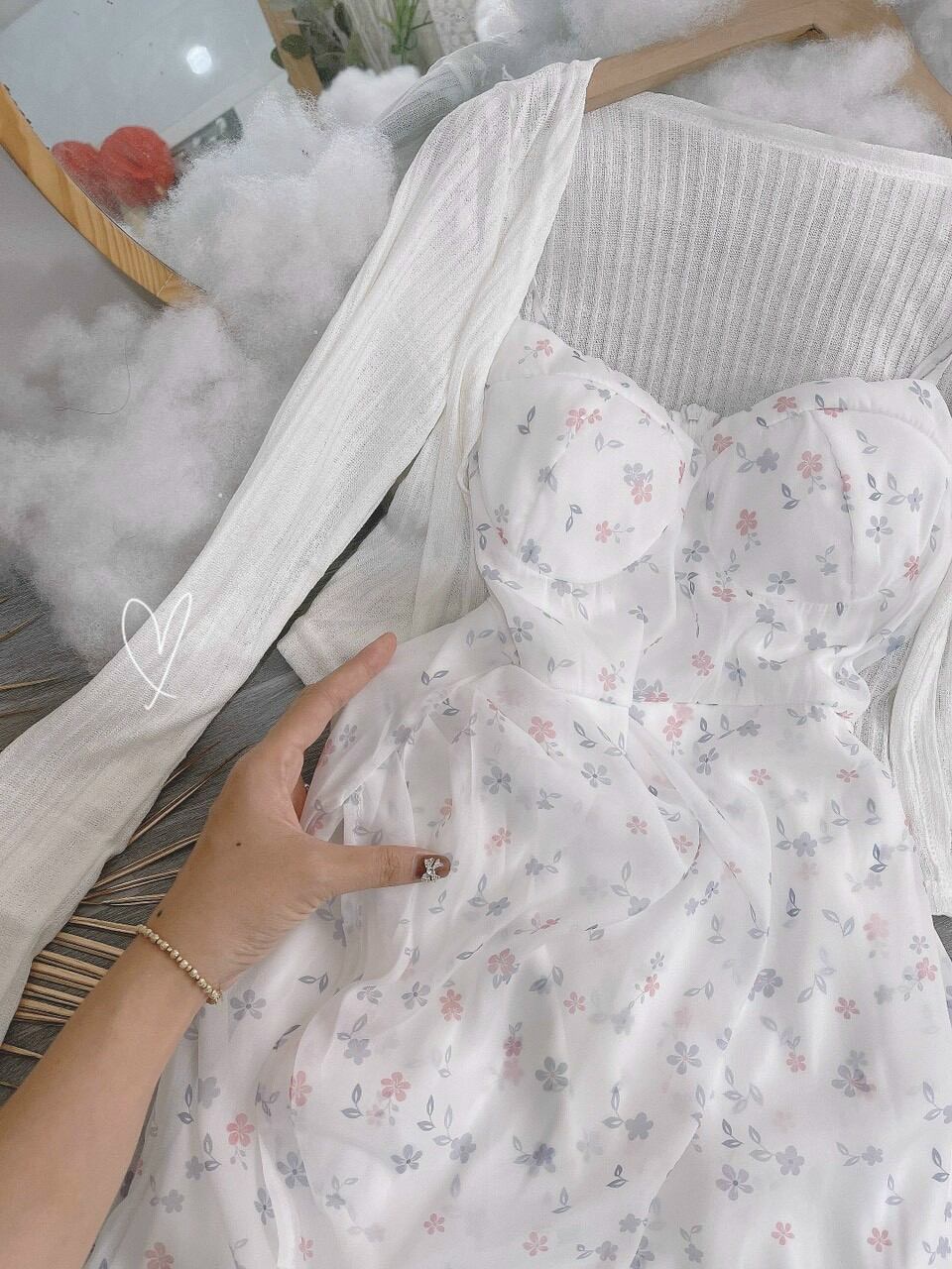 SET ĐẦM 2S HOA PASTEL XẺ TÀ VOI ÁO KHOÁC(CÓ MÚT NGỰC)