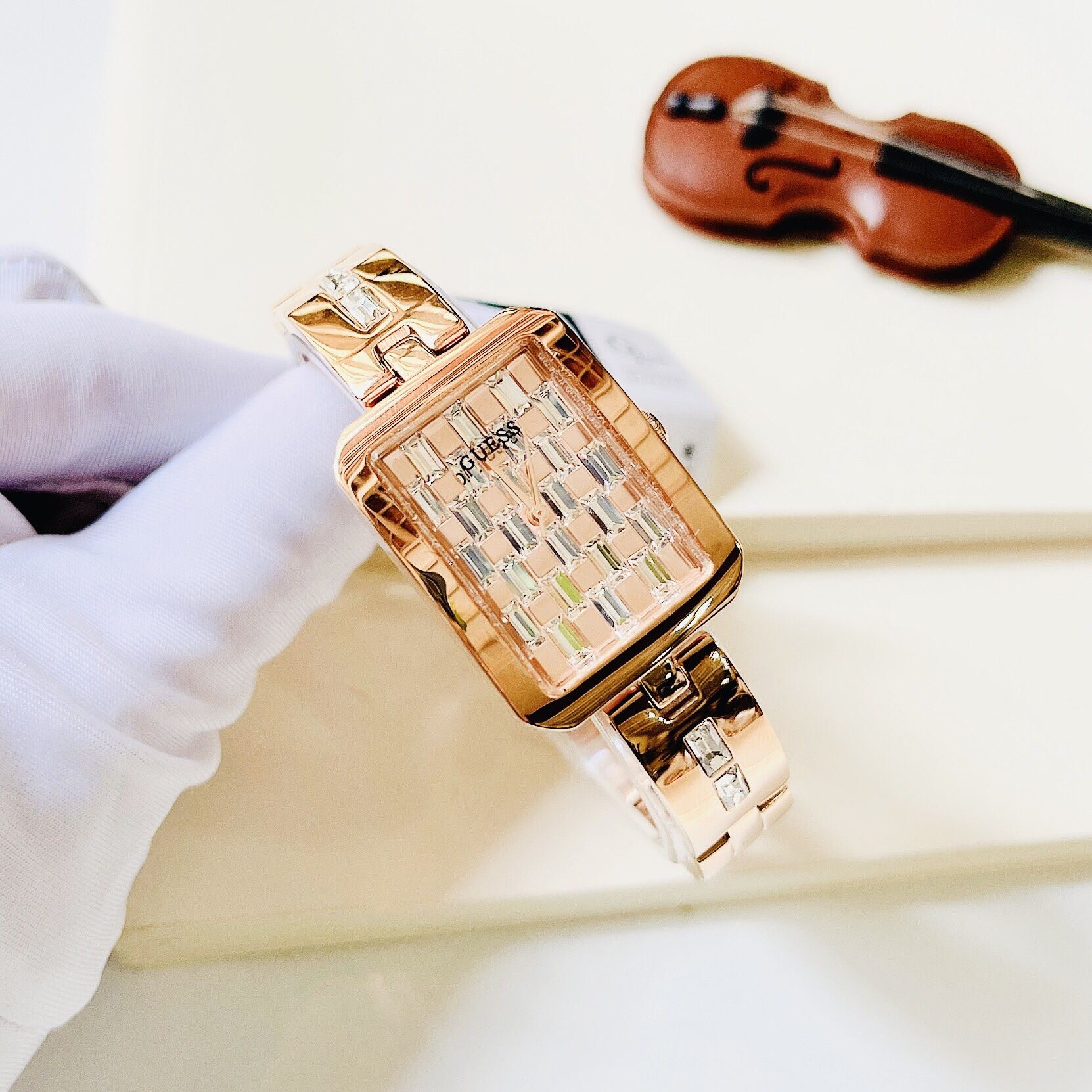 Đồng hồ nữ Guess #GW0102L3 thời trang,sang chảnh, hàng Authentic