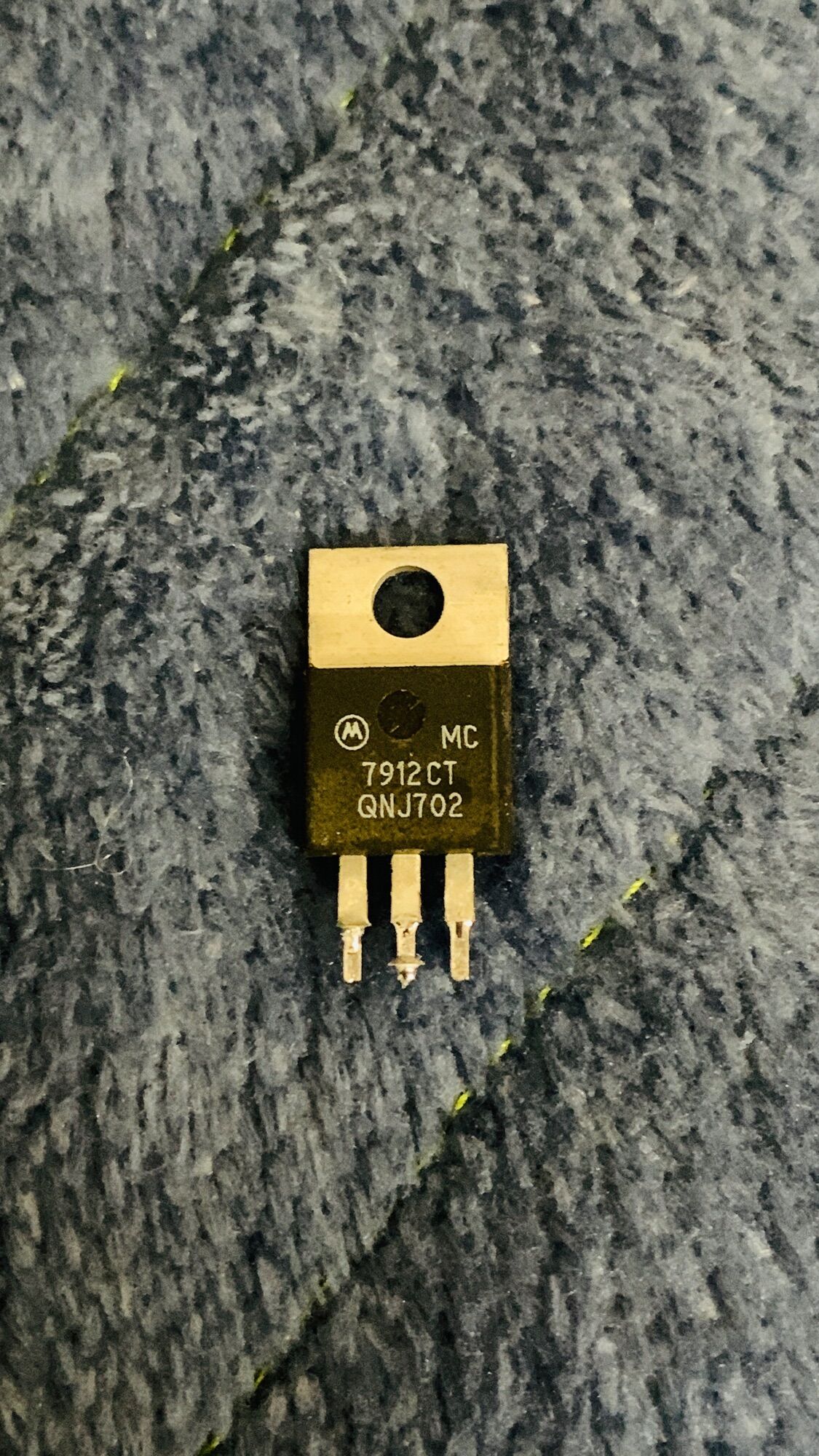 Ic ổn áp 7912 ct