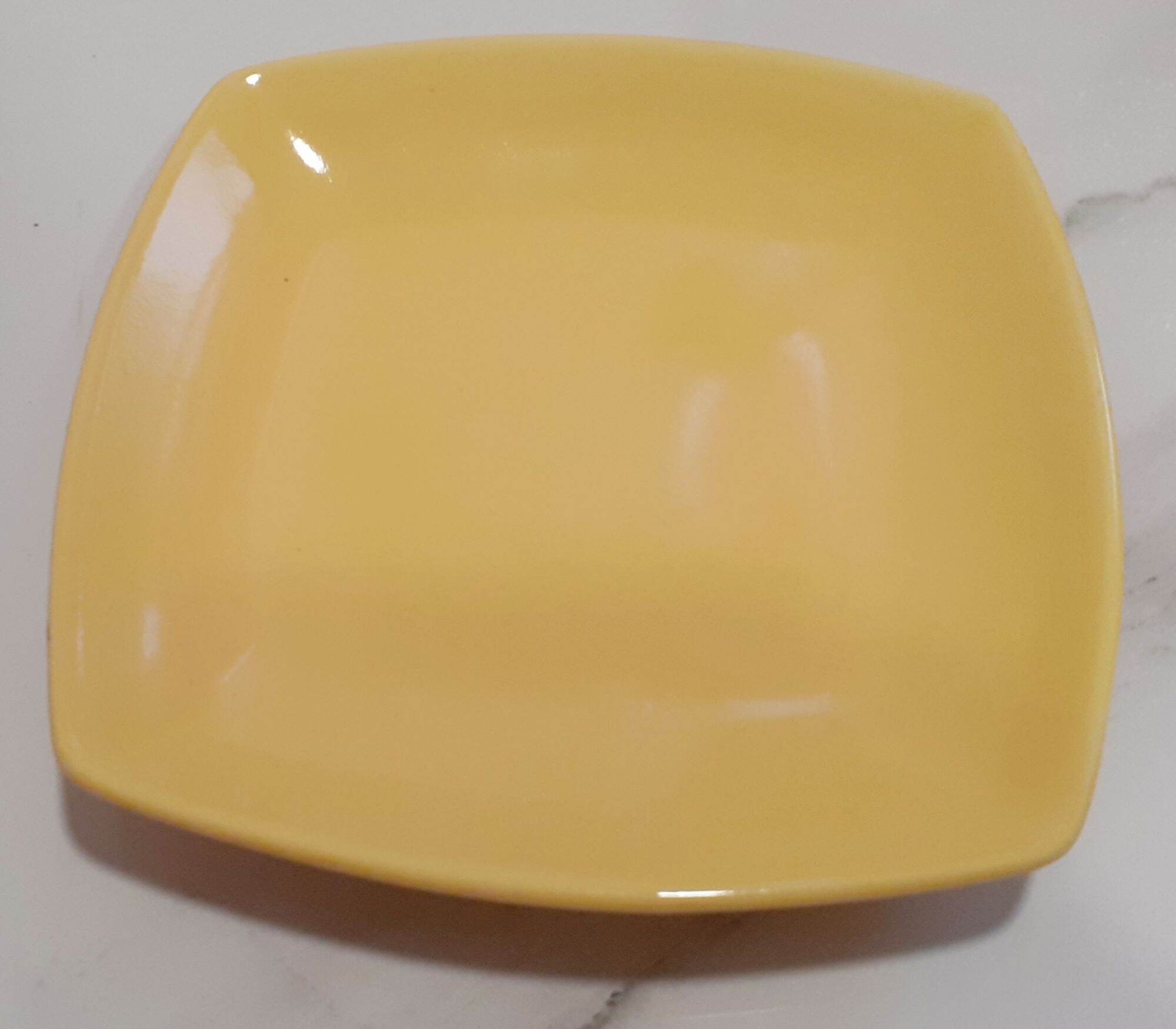 Đĩa gốm sứ dáng vuông 14cm (cạnh hơi bầu, cốt nặng tay)