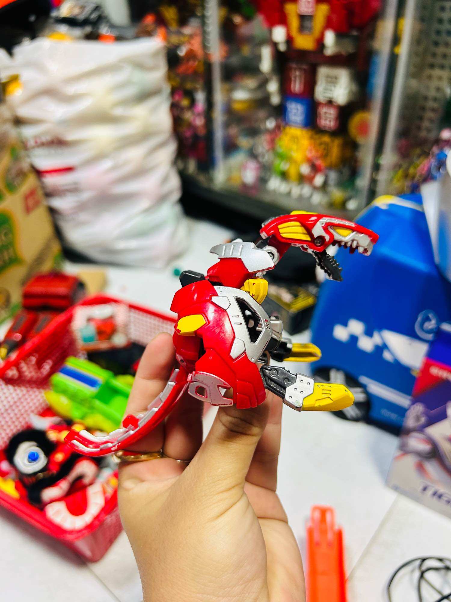 Hello Carbot Tyrakoong TyraKung Dinosaur Tyrannosaurus Transforming Robot