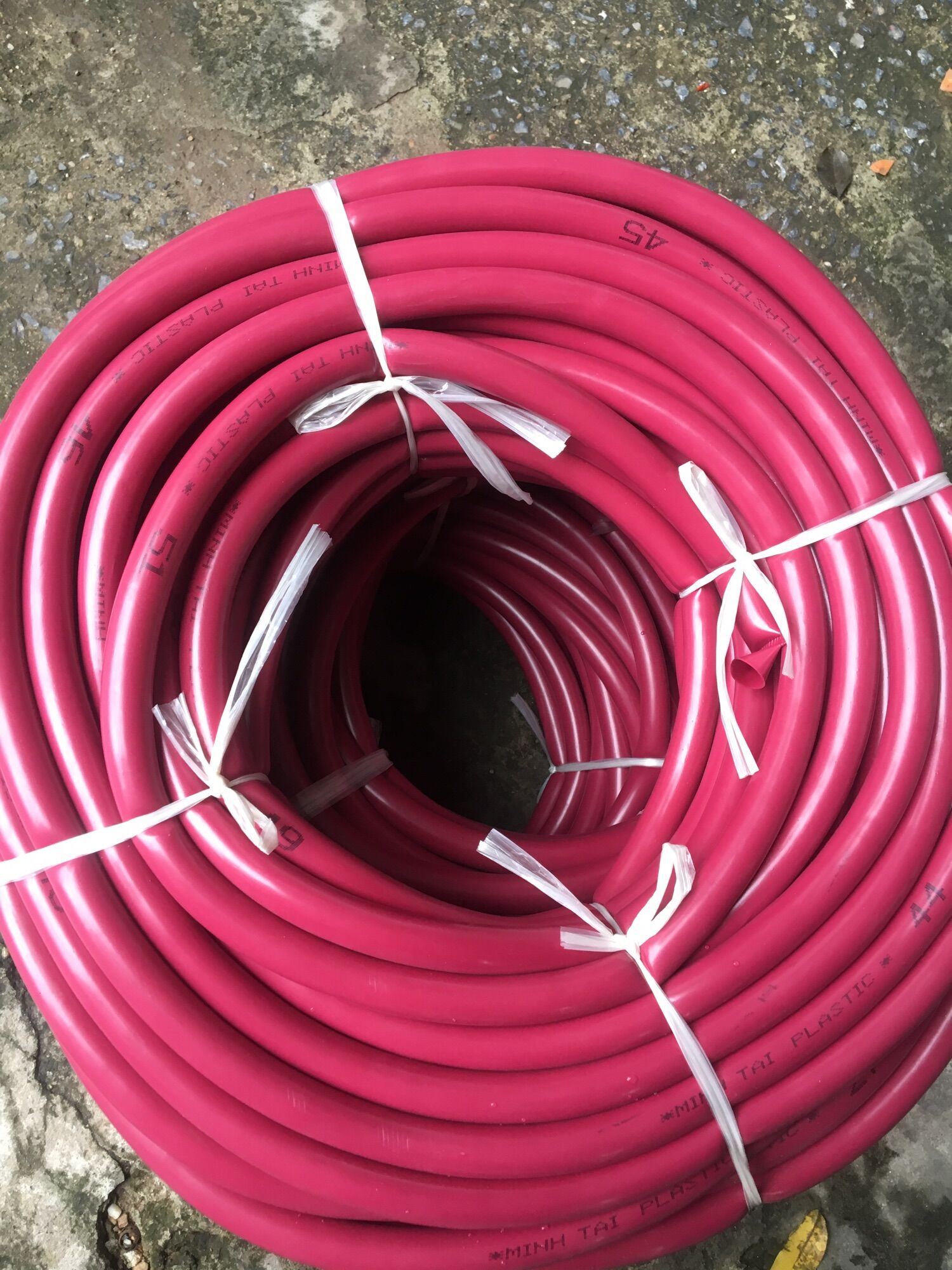 Cuộn 50m dây bơm phi 21 giá rẻ