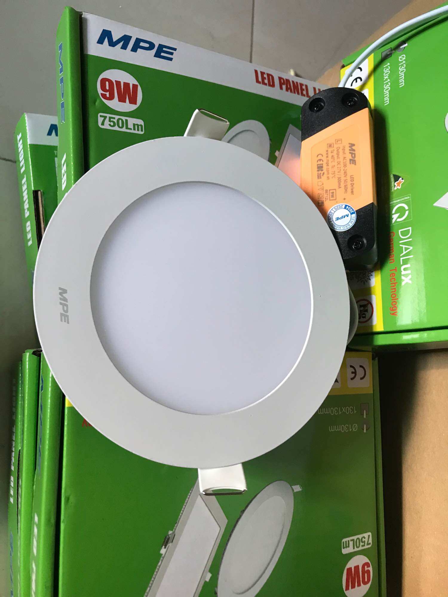 Đèn âm trần 9W MPE