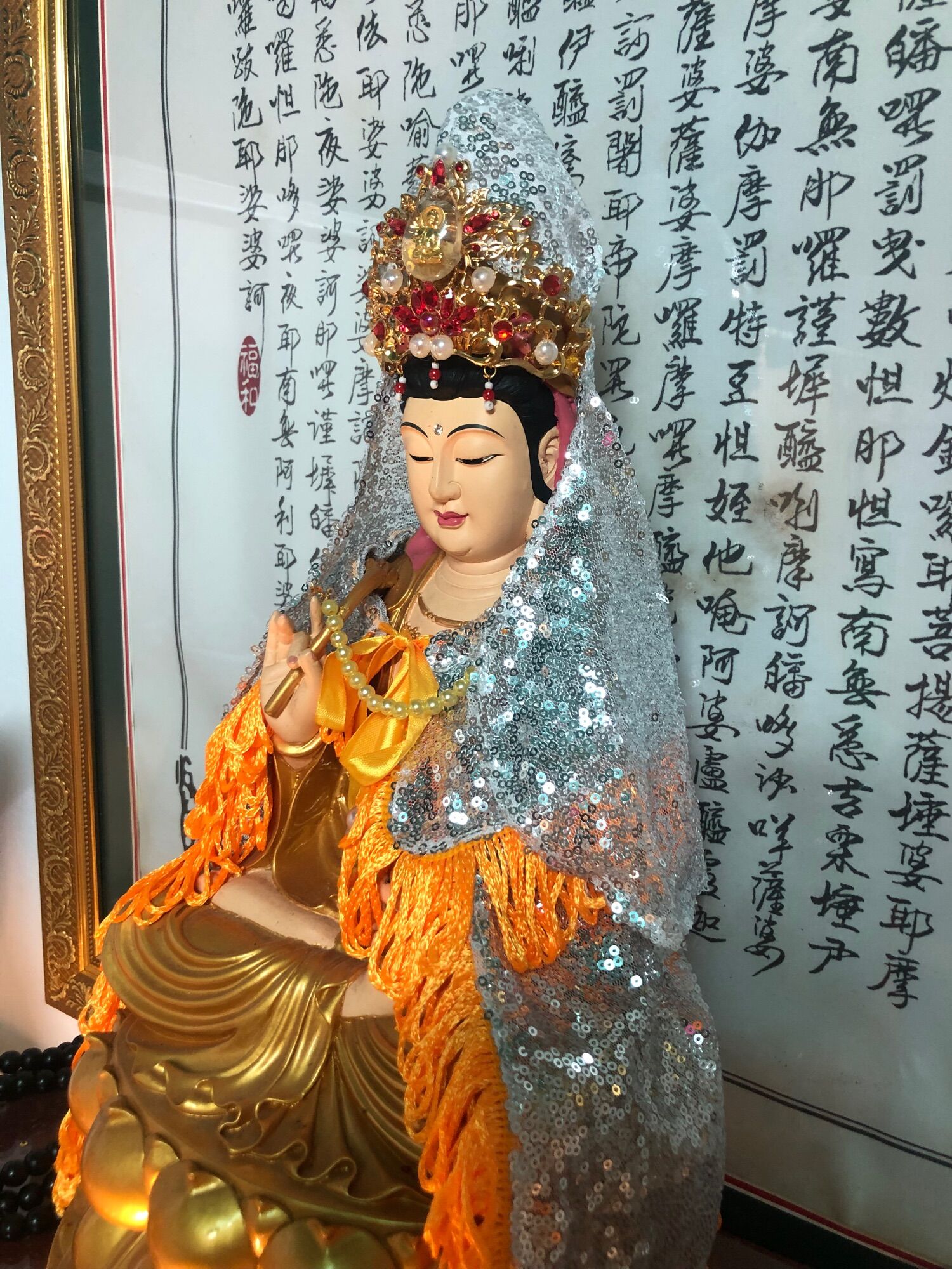 Combo Áo Mão Quan Âm( tượng ngồi cao 35- 40 cm)