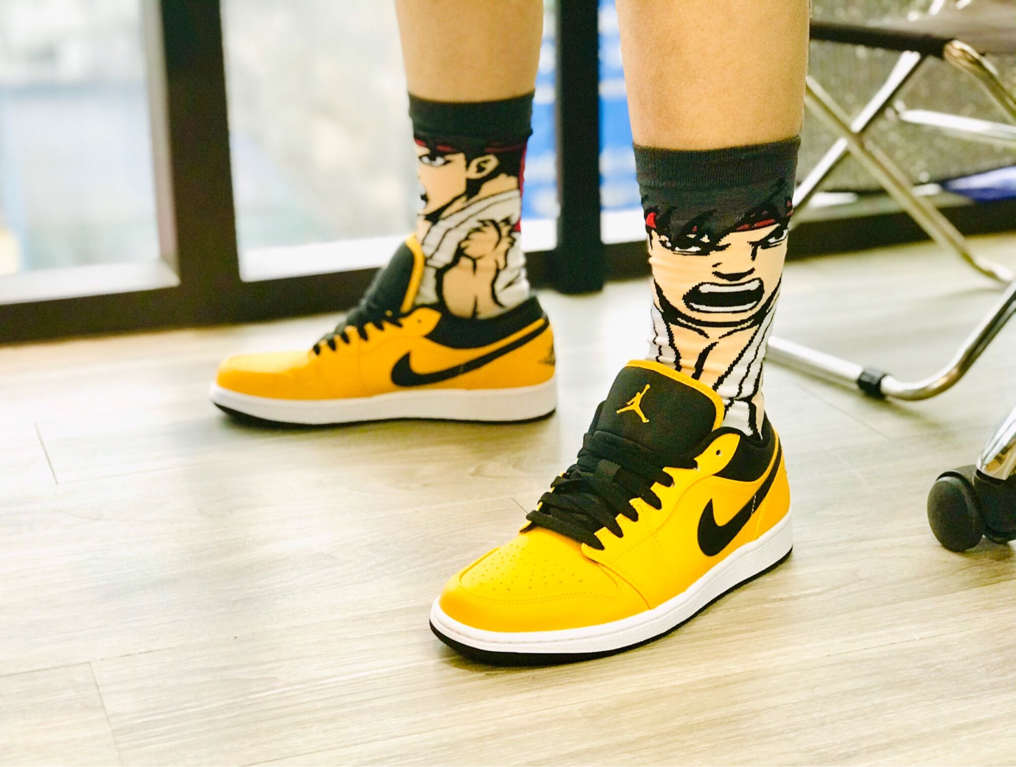 Giày Nike Air Jordan 1 Low University Gold Black (chính hãng)