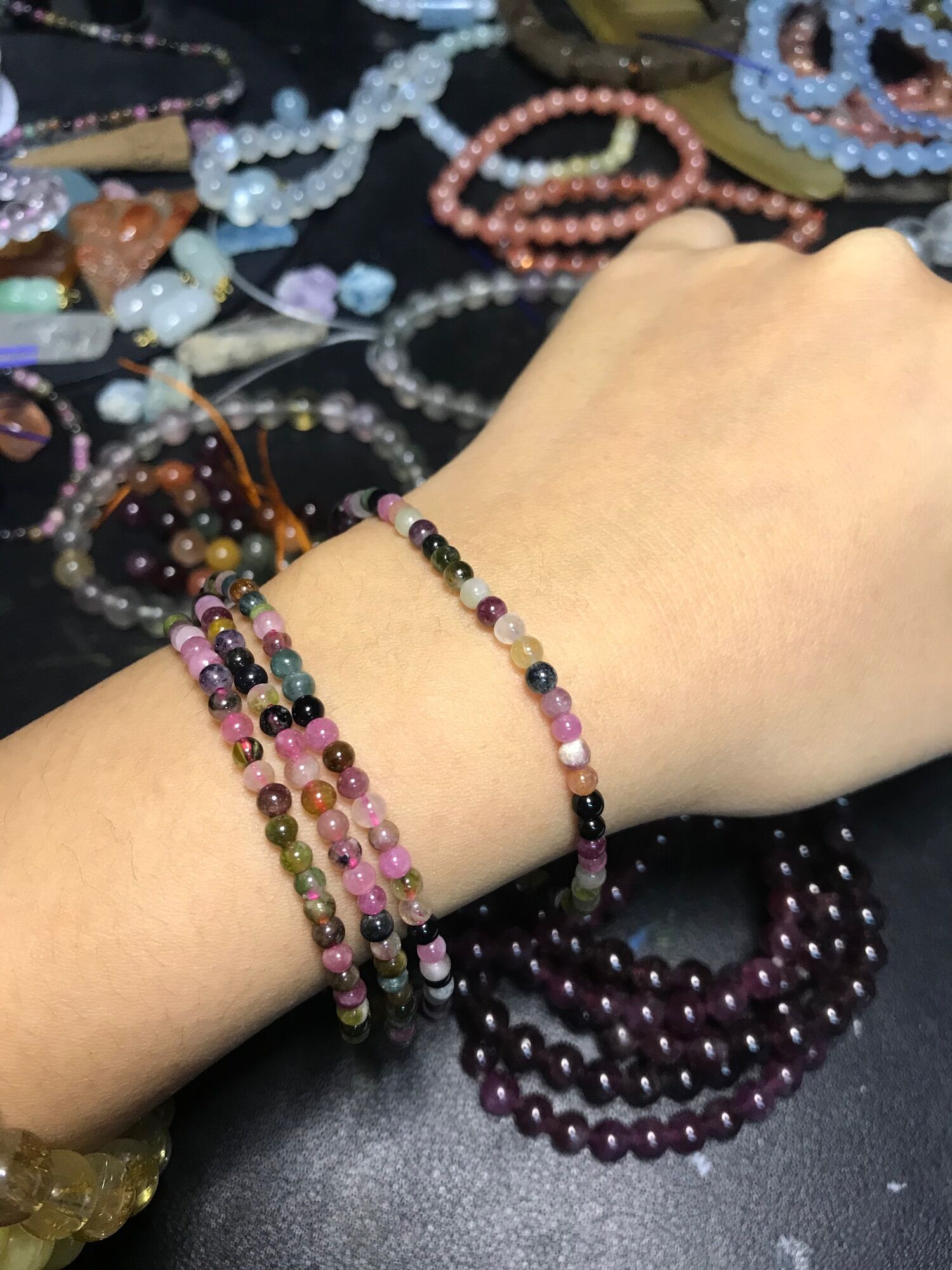 Vòng tay hạt đá thiên nhiên Tourmaline mini dễ thương