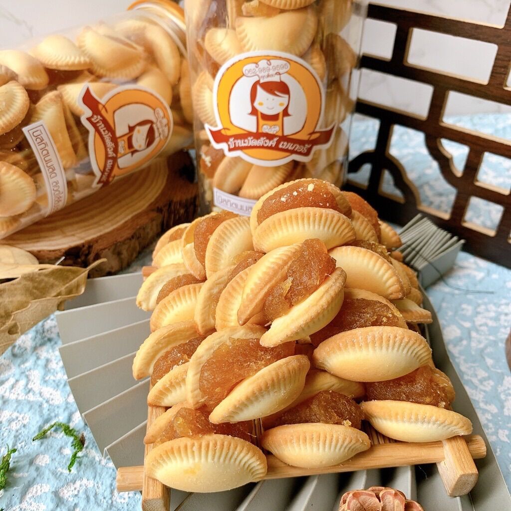 Bánh sò khóm kẹp dứa thái lan