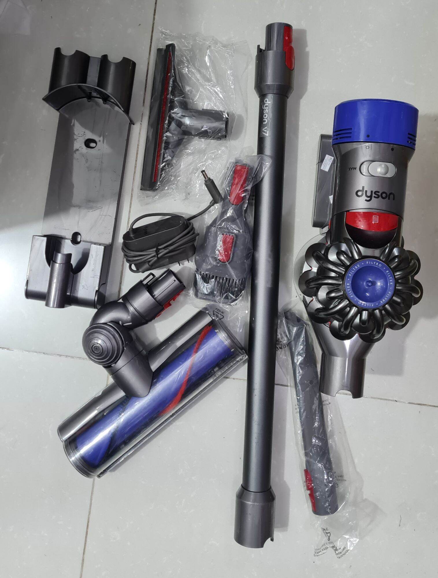 Máy hút bụi Dyson V7 đã qua sử dụng