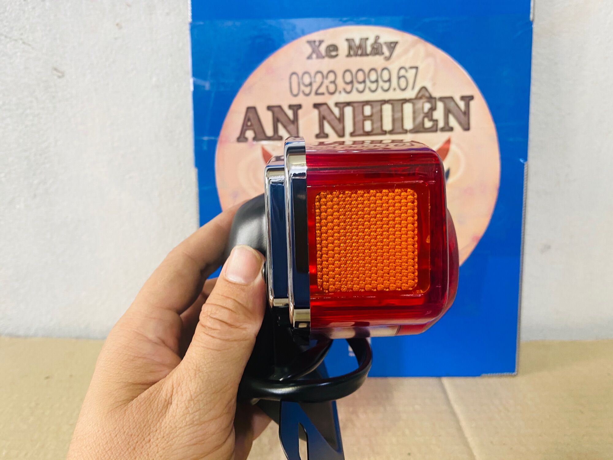Đèn Hậu Cao Cấp 68 CD CL