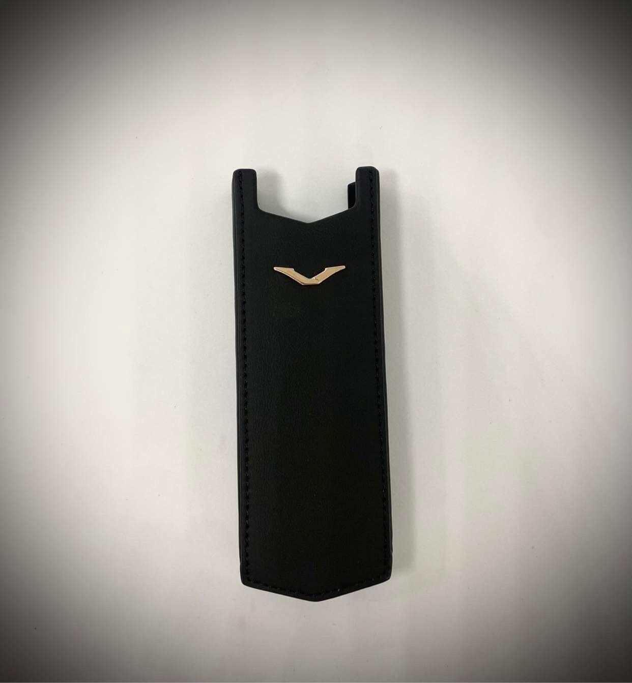 Bao da Vertu đen logo vàng signature S