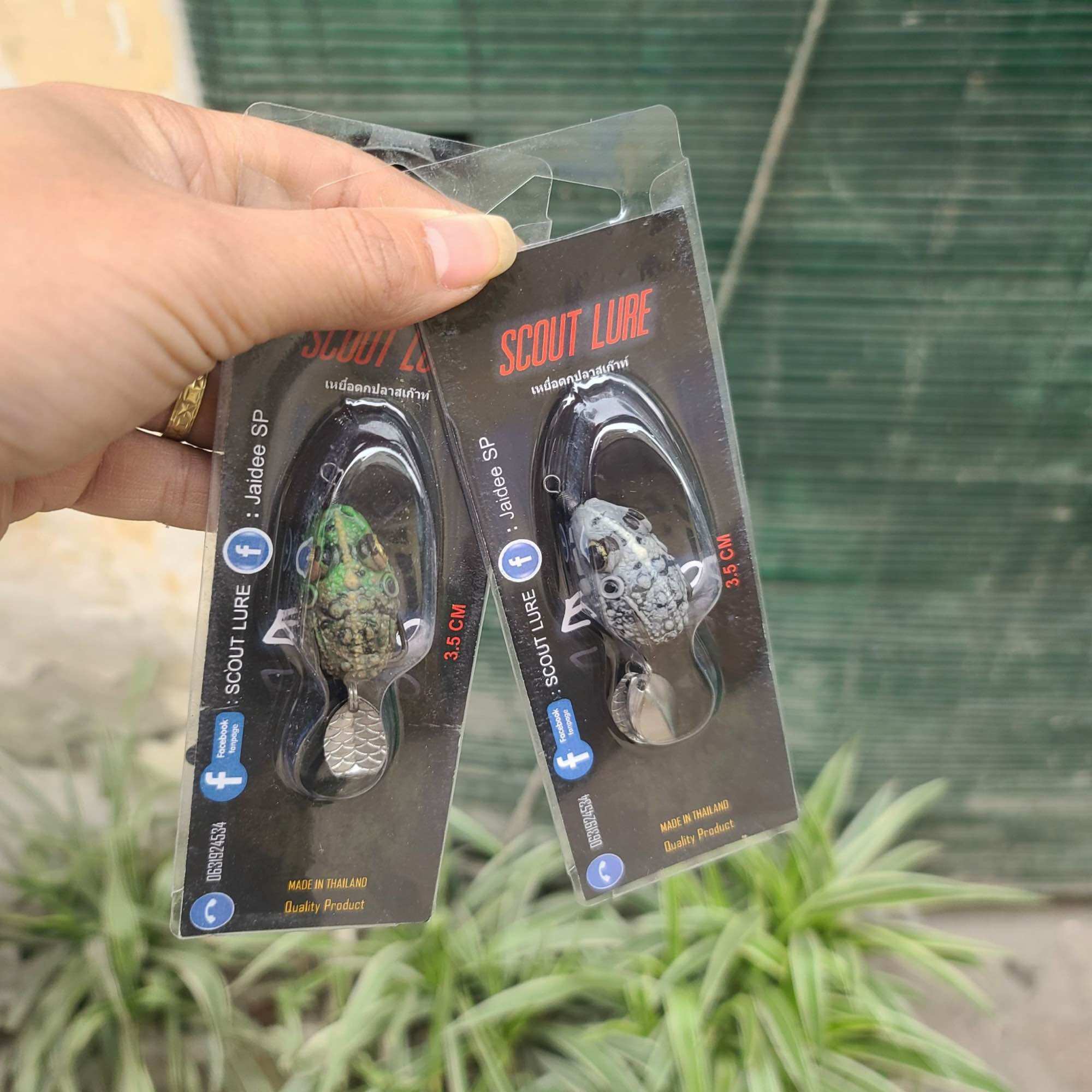Nhái hơi Thái Lan emo Dài 3.5cm. 7gr.   action nổi. 2 thì