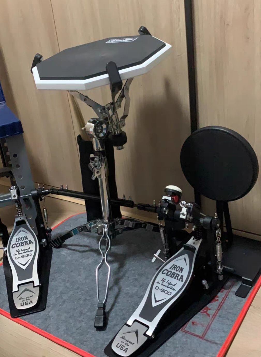 Double Pedal for Jazz Drums Cobra- D900