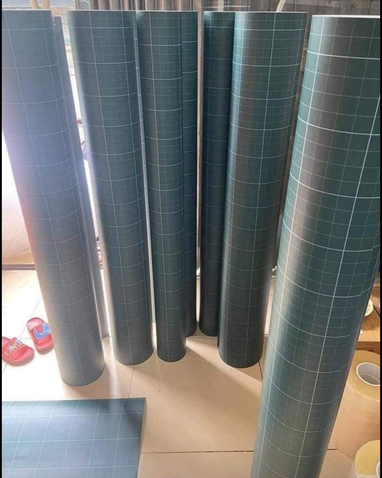 Bảng decal dán tường kẻ ô li- Bảng phấn kích thước 1m2*1m