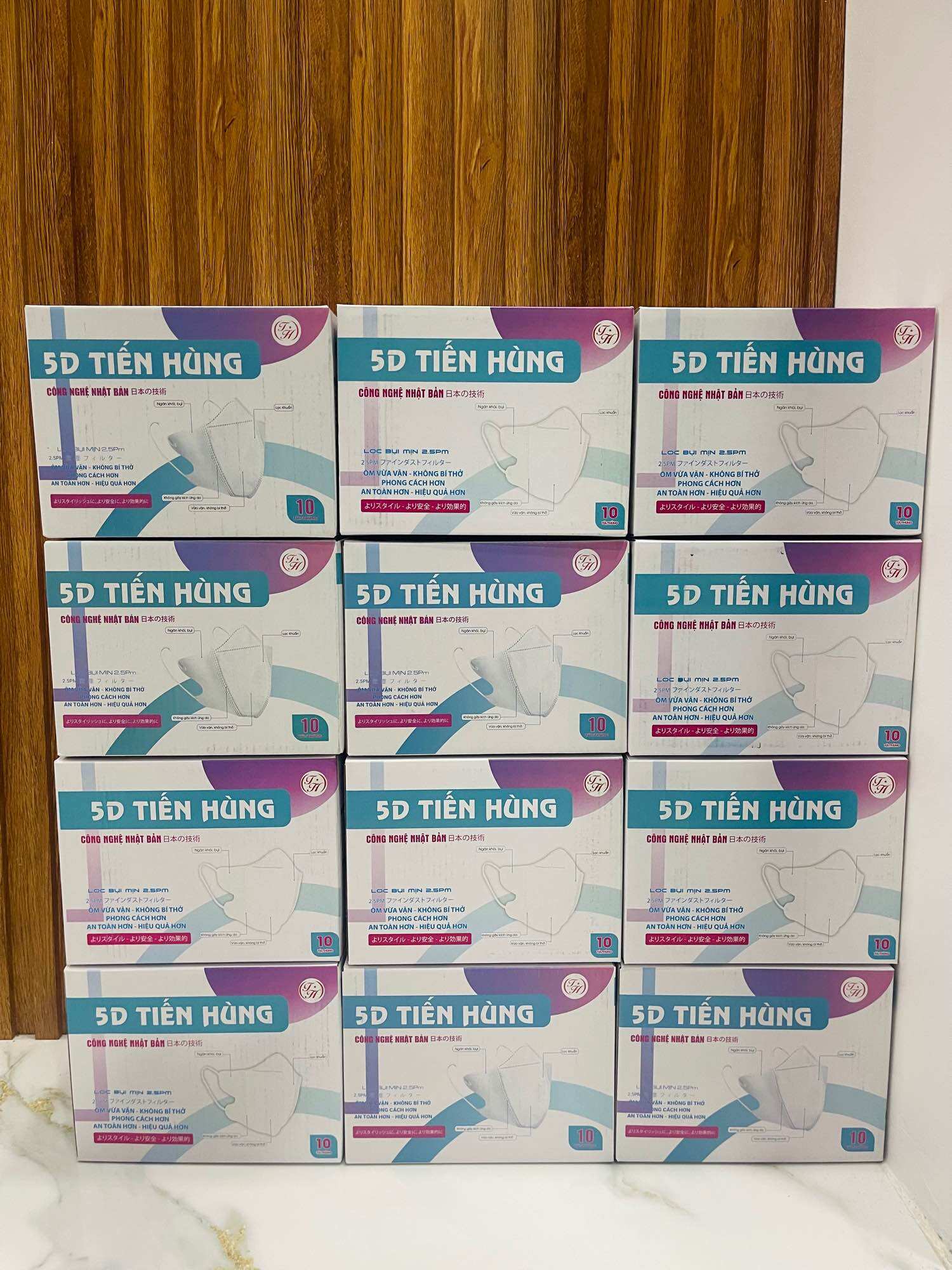 Thùng 100 cái khẩu trang 5D Tiến Hùng