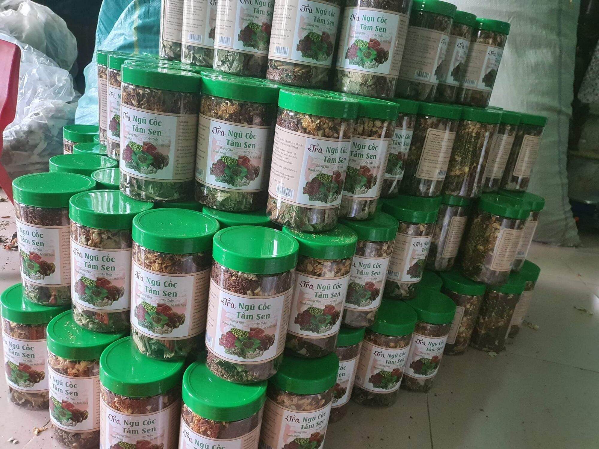 Trà  ngũ cốc  tâm sen  hộp  500g