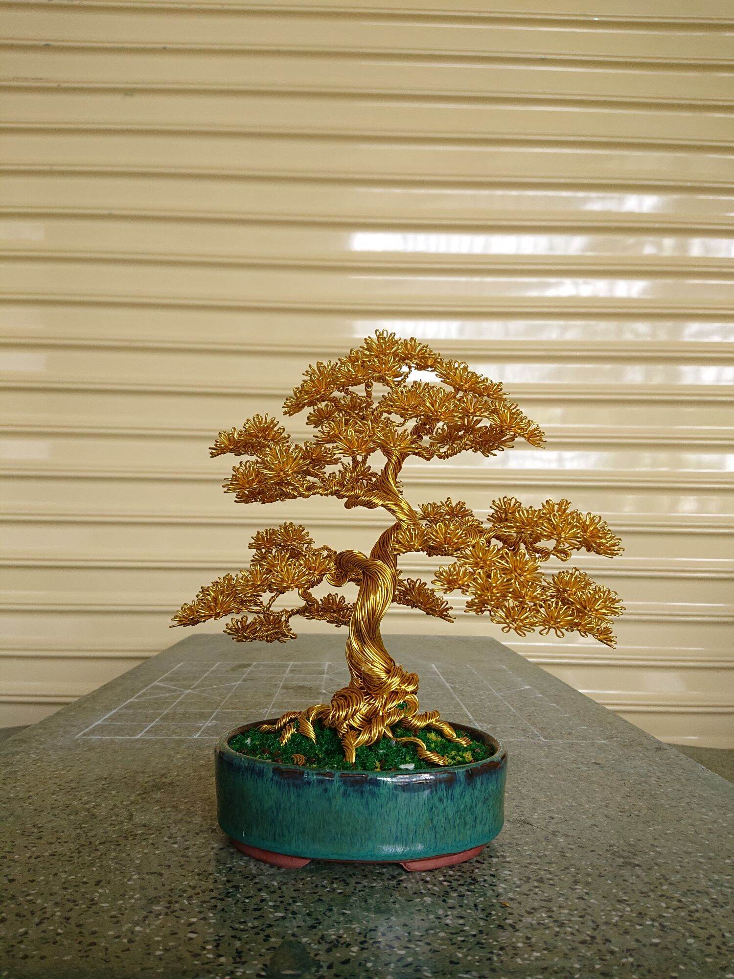 Cây Kim tùng - cây bonsai handmade để bàn làm việc, phòng khách phòng sách, trưng bày tủ kệ, bàn trà, trưng tết, làm quà biếu..