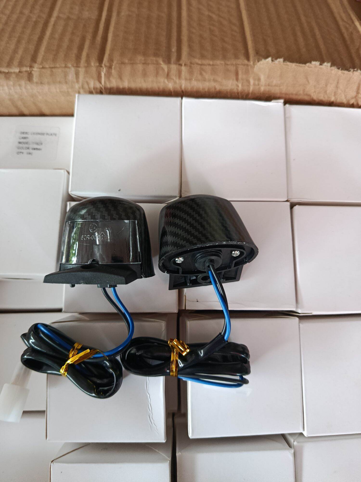 Đèn Soi Biển Số Exciter 150,Nvx Nhúng Cacbon