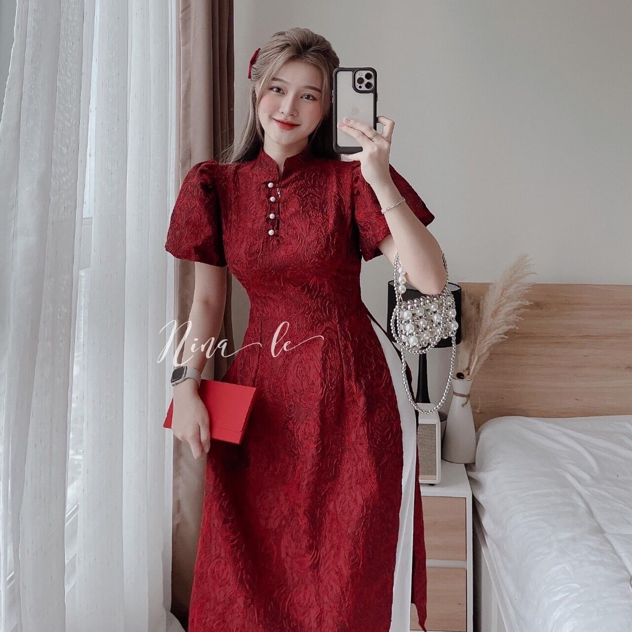 Set áo dài cách tân gấm hoa vân nổi cúc ngọc sang chảnh