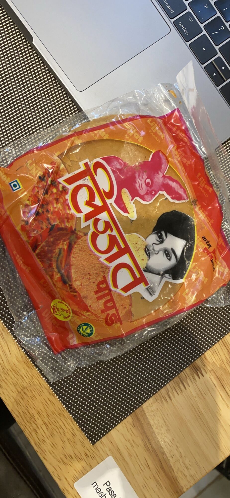 Lijjat Papad, bánh đa Ấn Độ , papad mashala