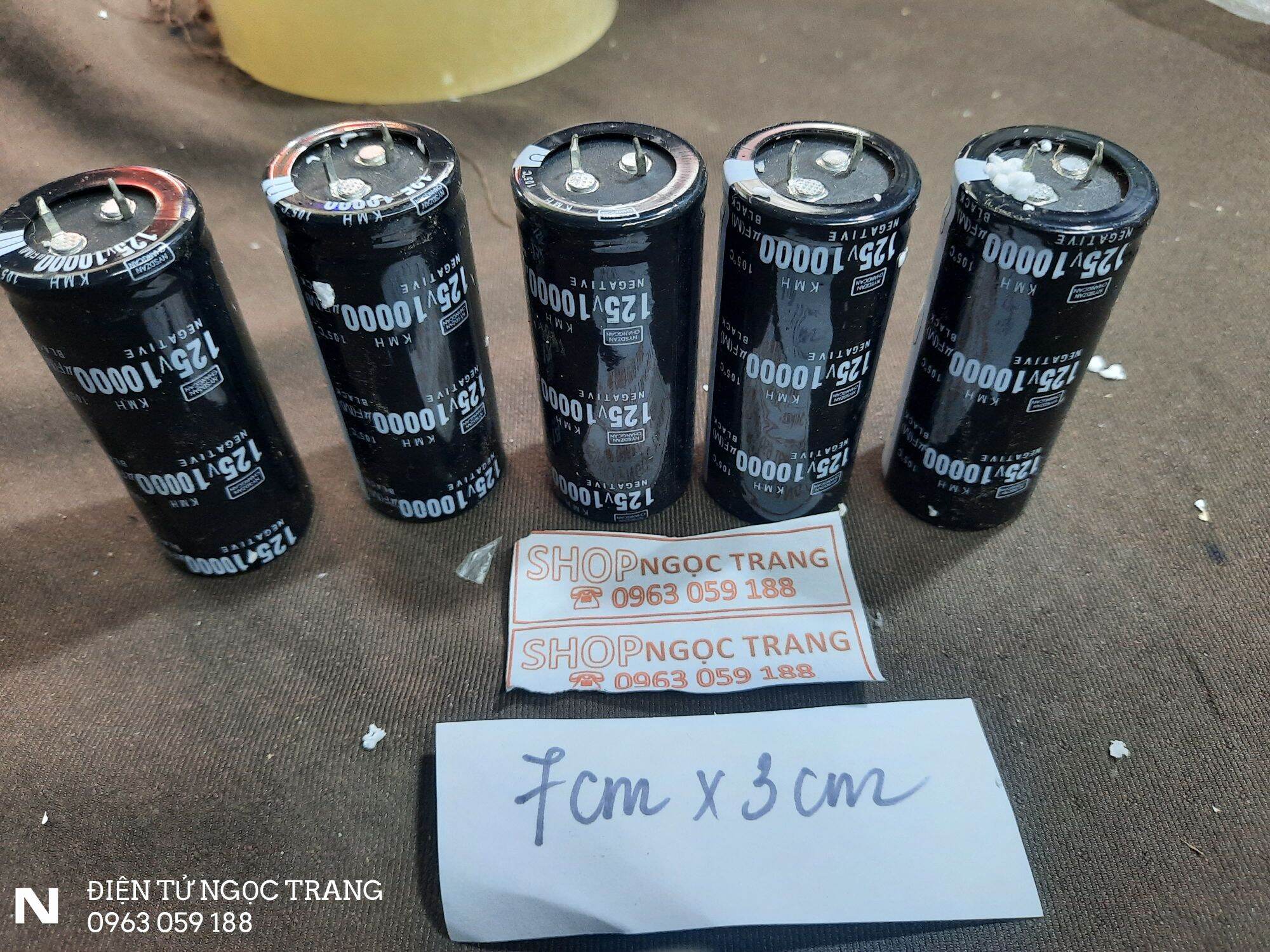 Tụ 10000- 125V - Giá 1 Cái
