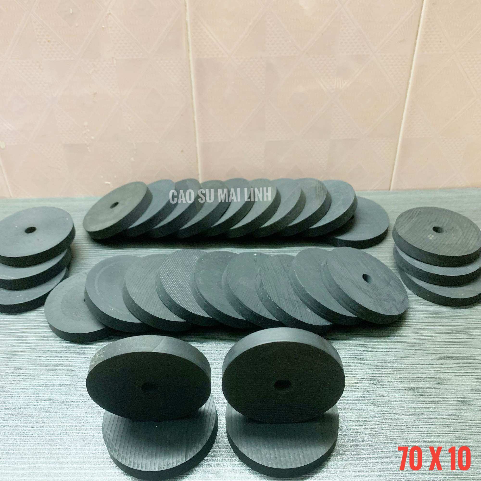 Combo 4 cục cao su kê chân máy phi 70 dày 10 mm (7cmx1cm)