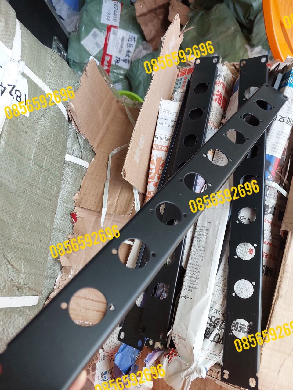 Thanh bắt jack cắm loa âm 8 lỗ, bộ 2 thanh