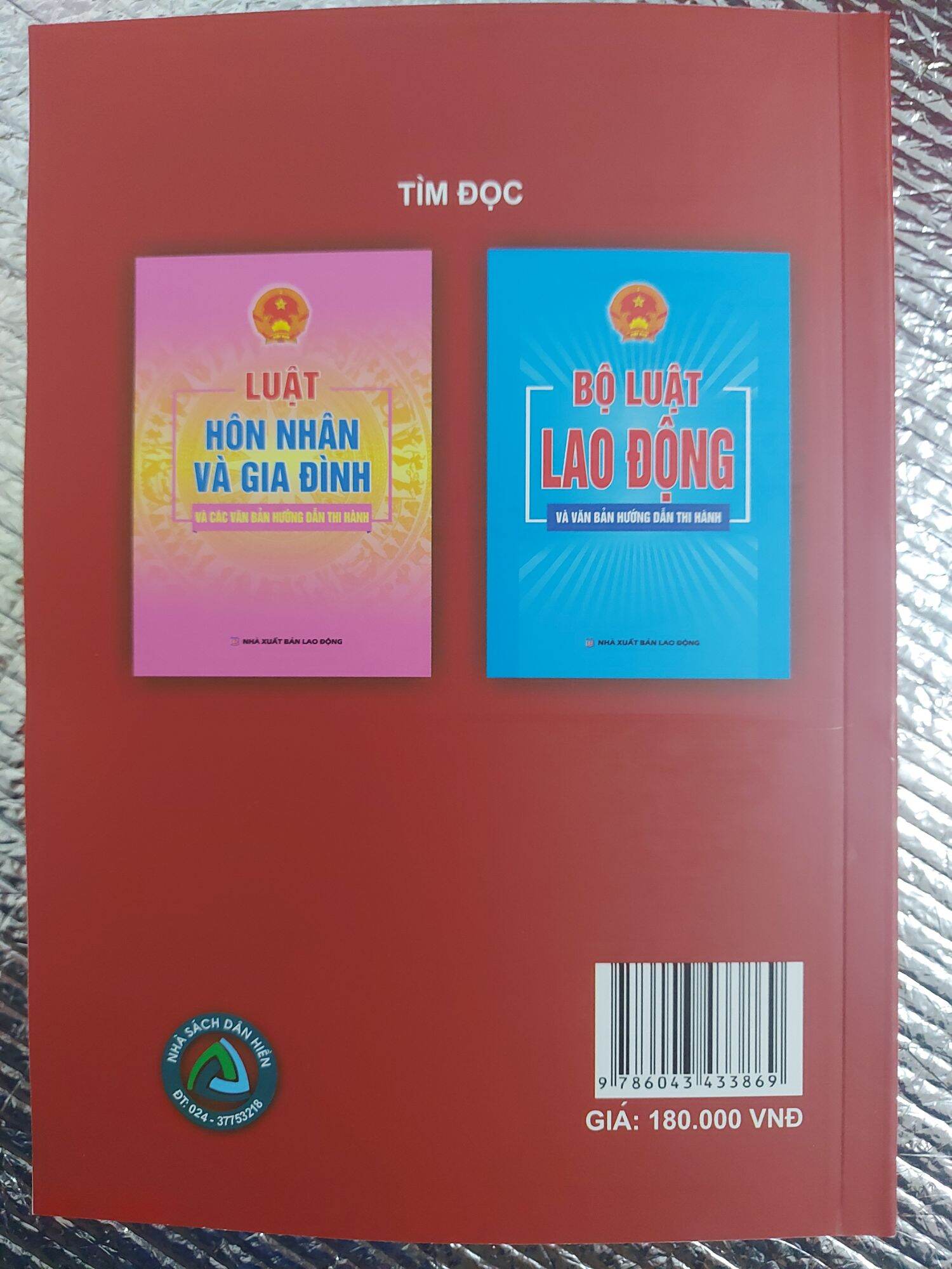 Sách - Luật đất đai và các văn bản hướng dẫn thi hành