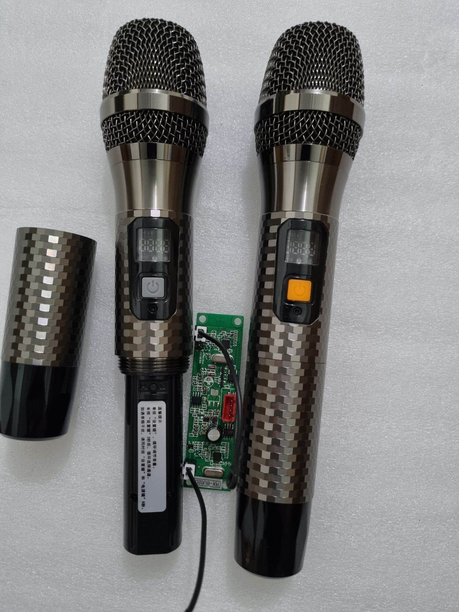 Micro không dây cao cấp UHF dùng cho loa kéo
