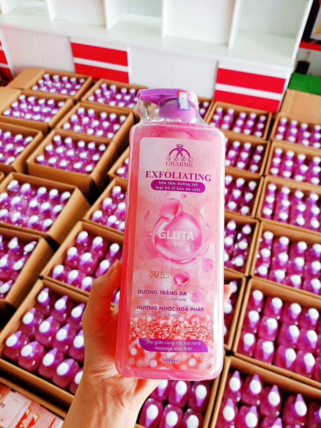 Sữa Tắm Tẩy Tế Bào Da Chết Exfoliating 900ml