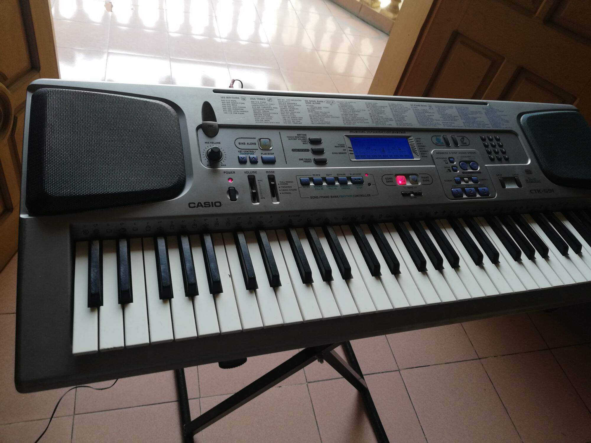 Đàn organ Casio CTK 591
