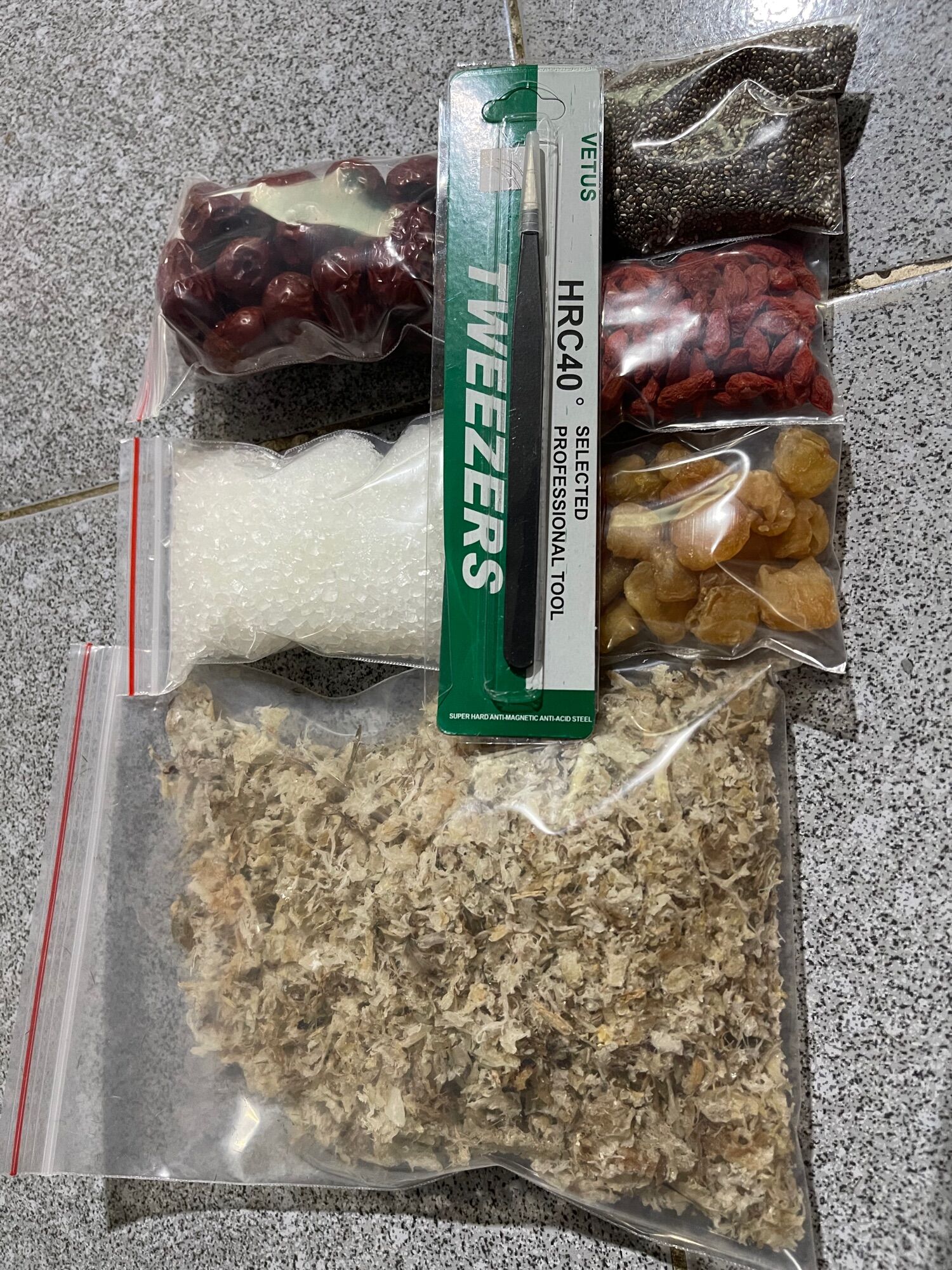 Vụn tổ yến nhỏ- tổ yến nhà nuôi bị bê vụn nát tổ , vụn yến vỡ mảnh nhỏ tặng nhíp