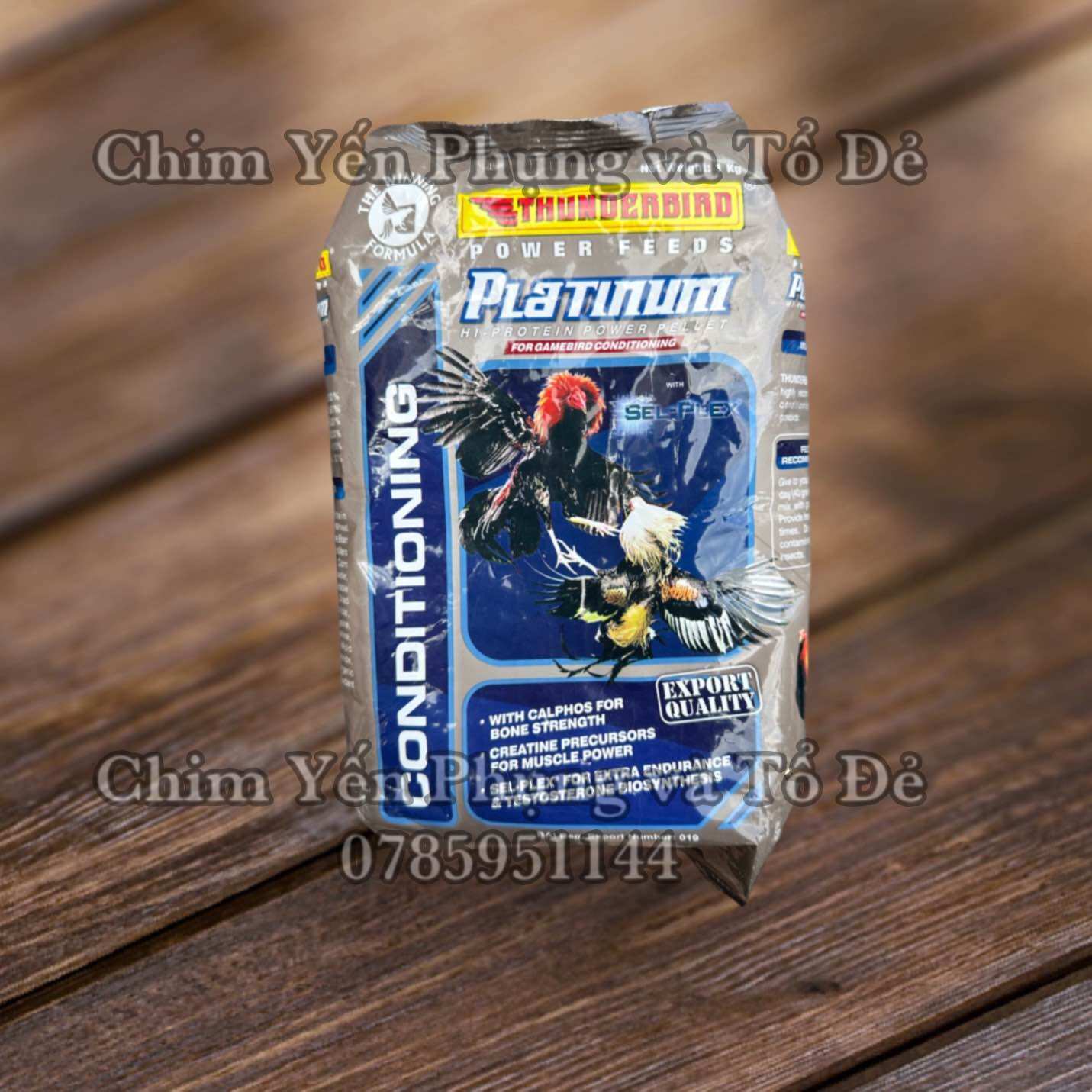 Cám PLATIUM Thunderbird cho Gà Đá gói 1kg - date mới.