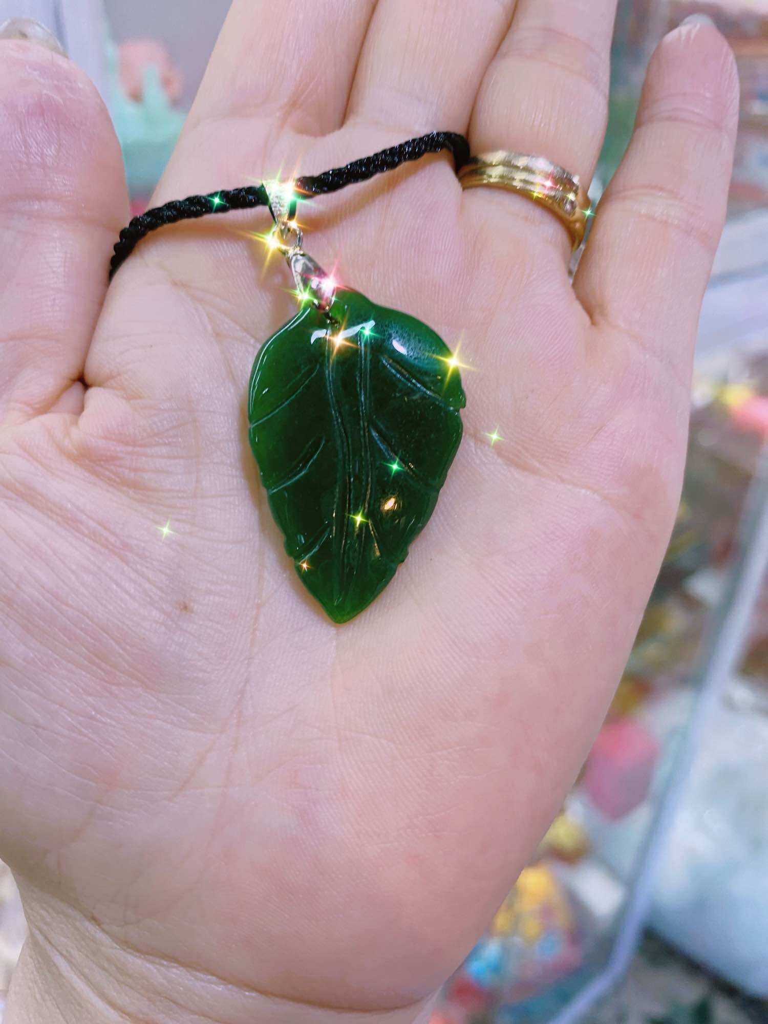 Mặt hình chiếc lá may mắn đá thạch anh tặng kèm dây đeo cổ