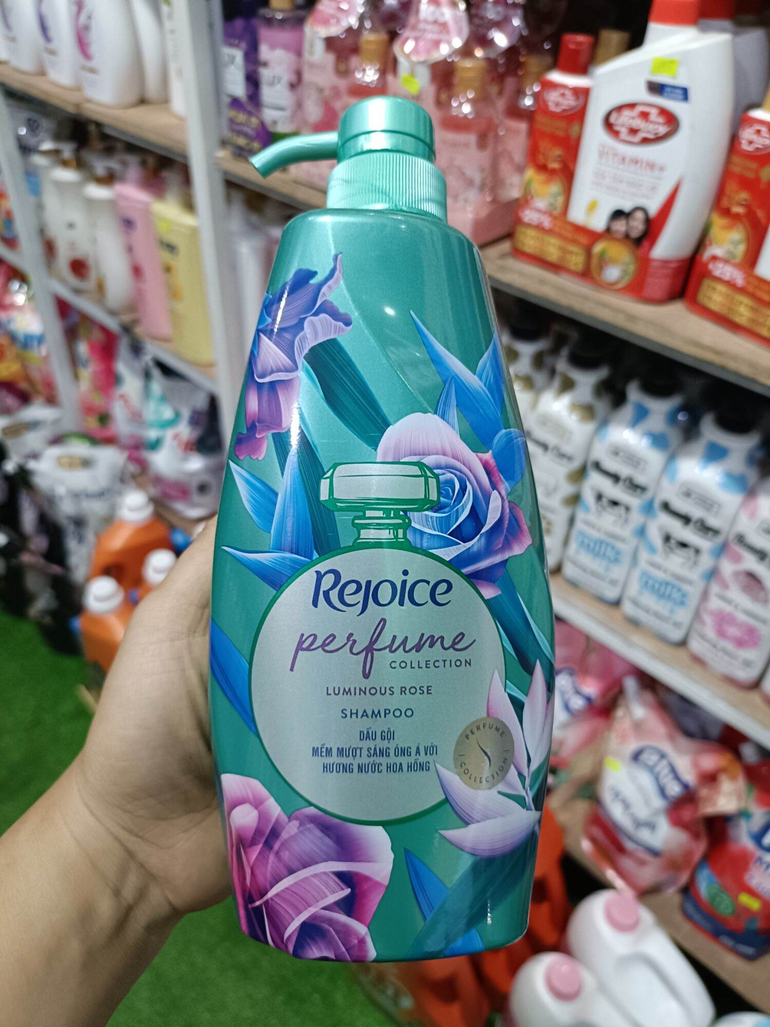 dầu gội rejoice hoa hồng chai 630ml